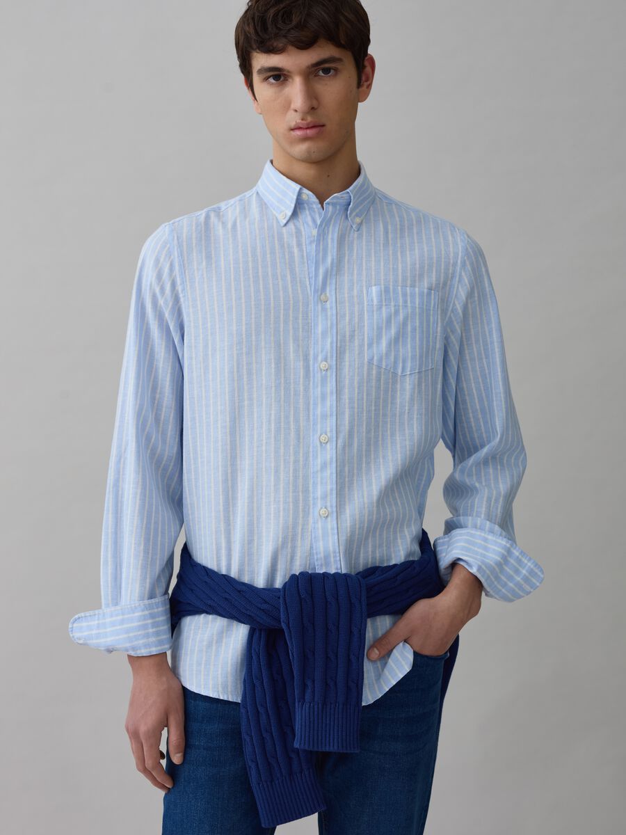 Regular-fit striped shirt with button-down collar_0