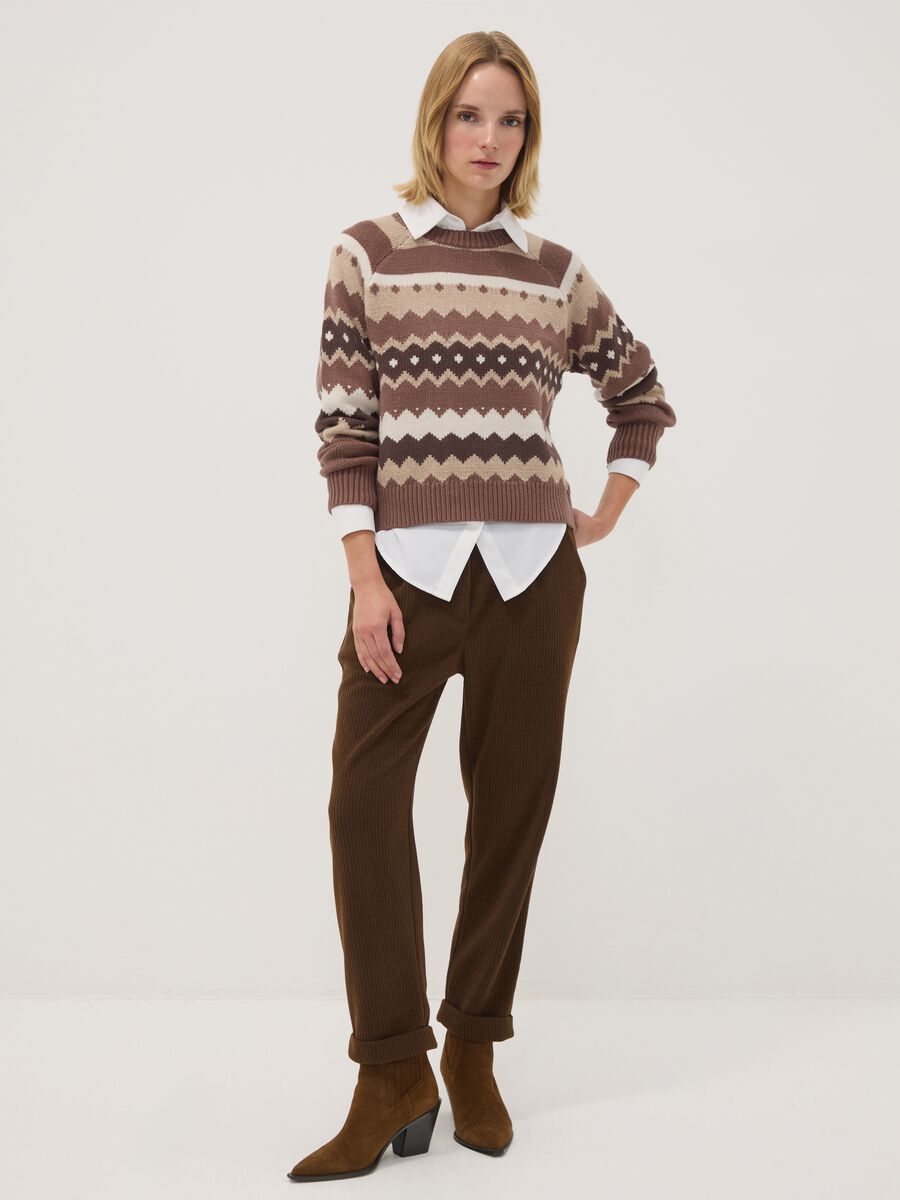 Multicolour jacquard knit in viscose blend, regular fit_1