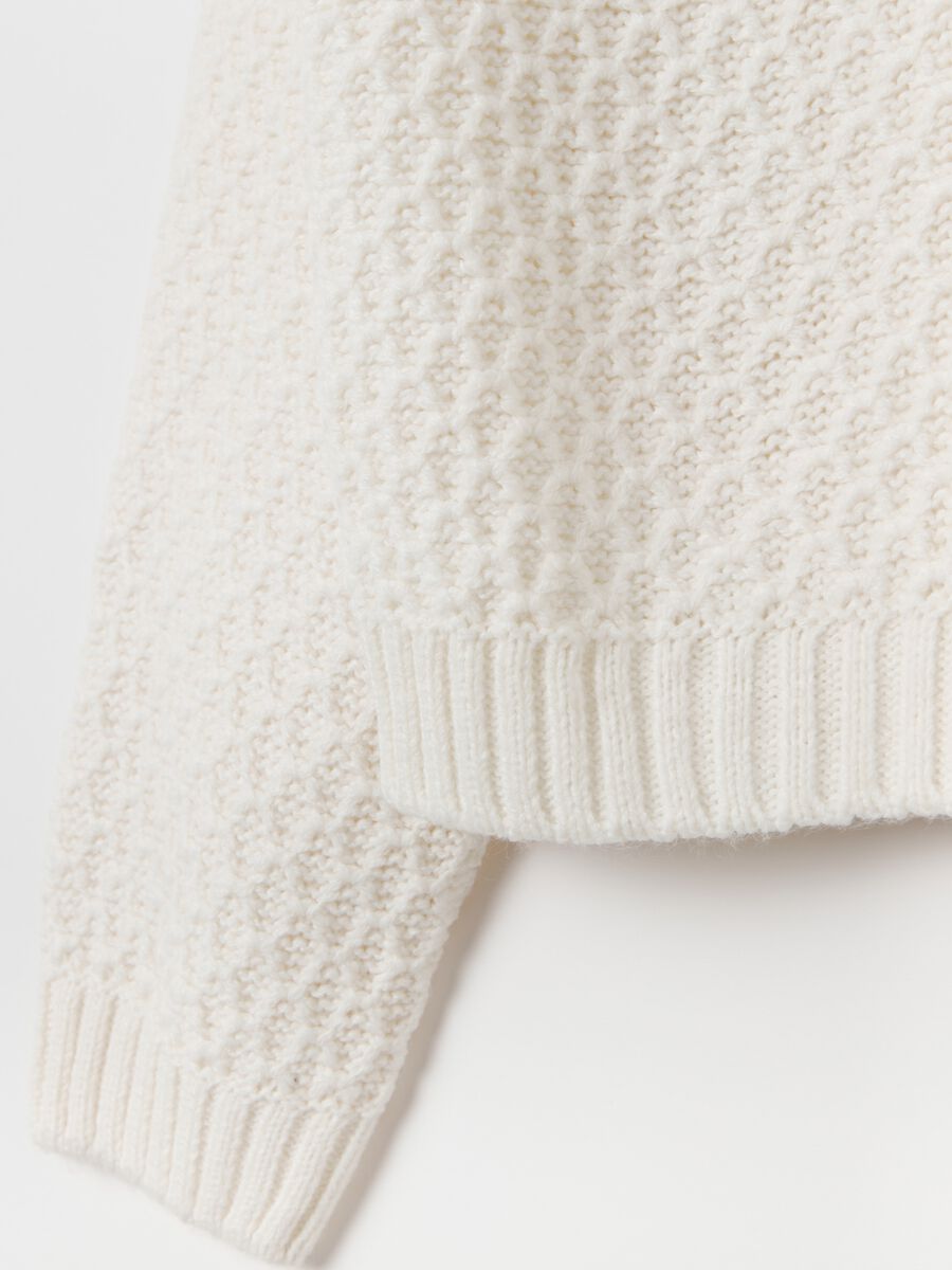 Cardigan with waffle weave and diamantés_3