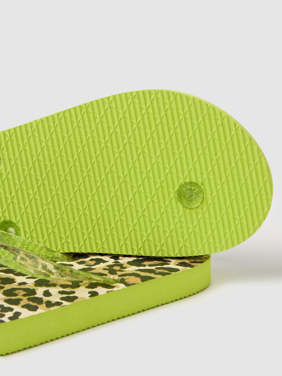 Girls' multicolour flip-flops with green sole_2
