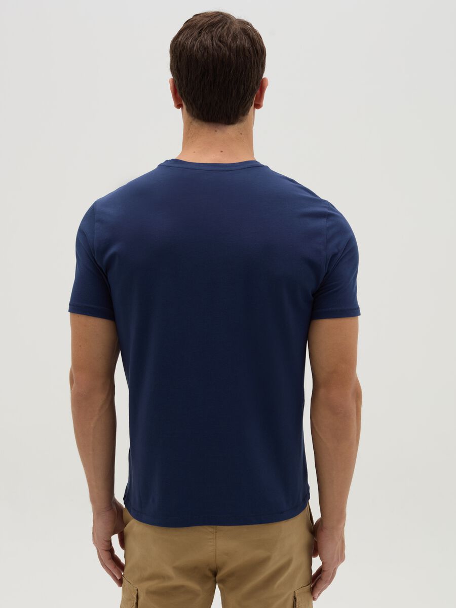 Slim-fit T-shirt in organic cotton_2