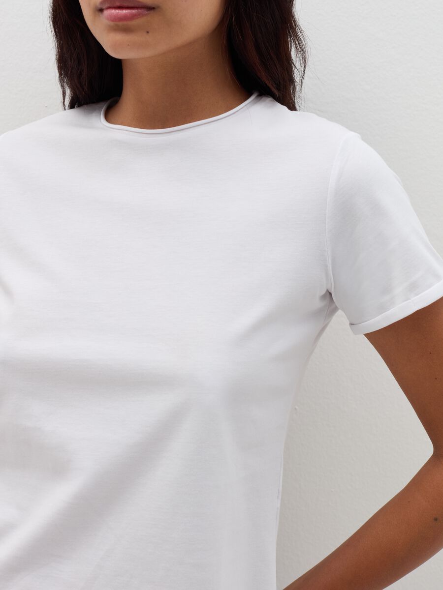 Cotton T-shirt with round neck_3