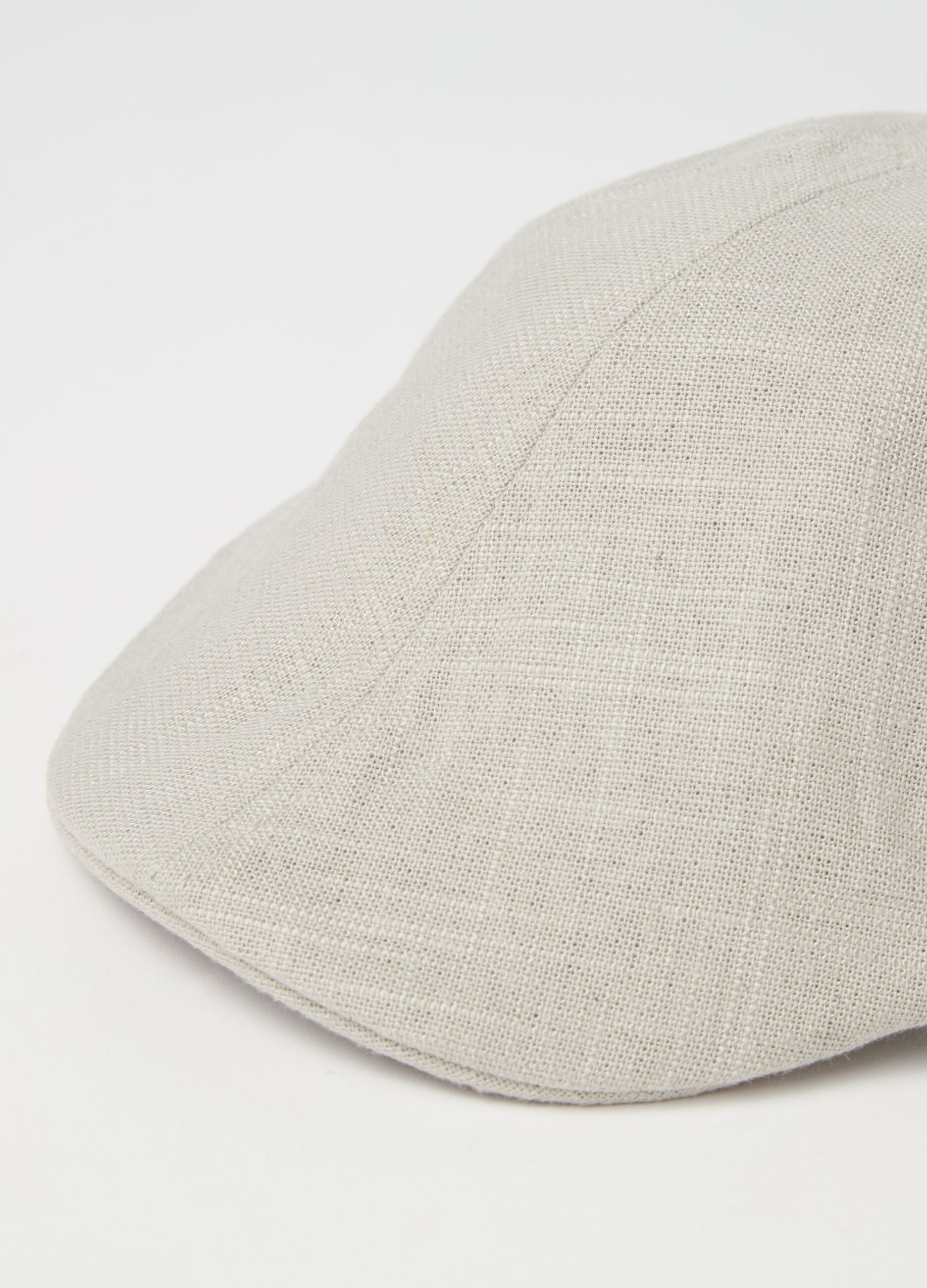 Viscose and linen flat cap