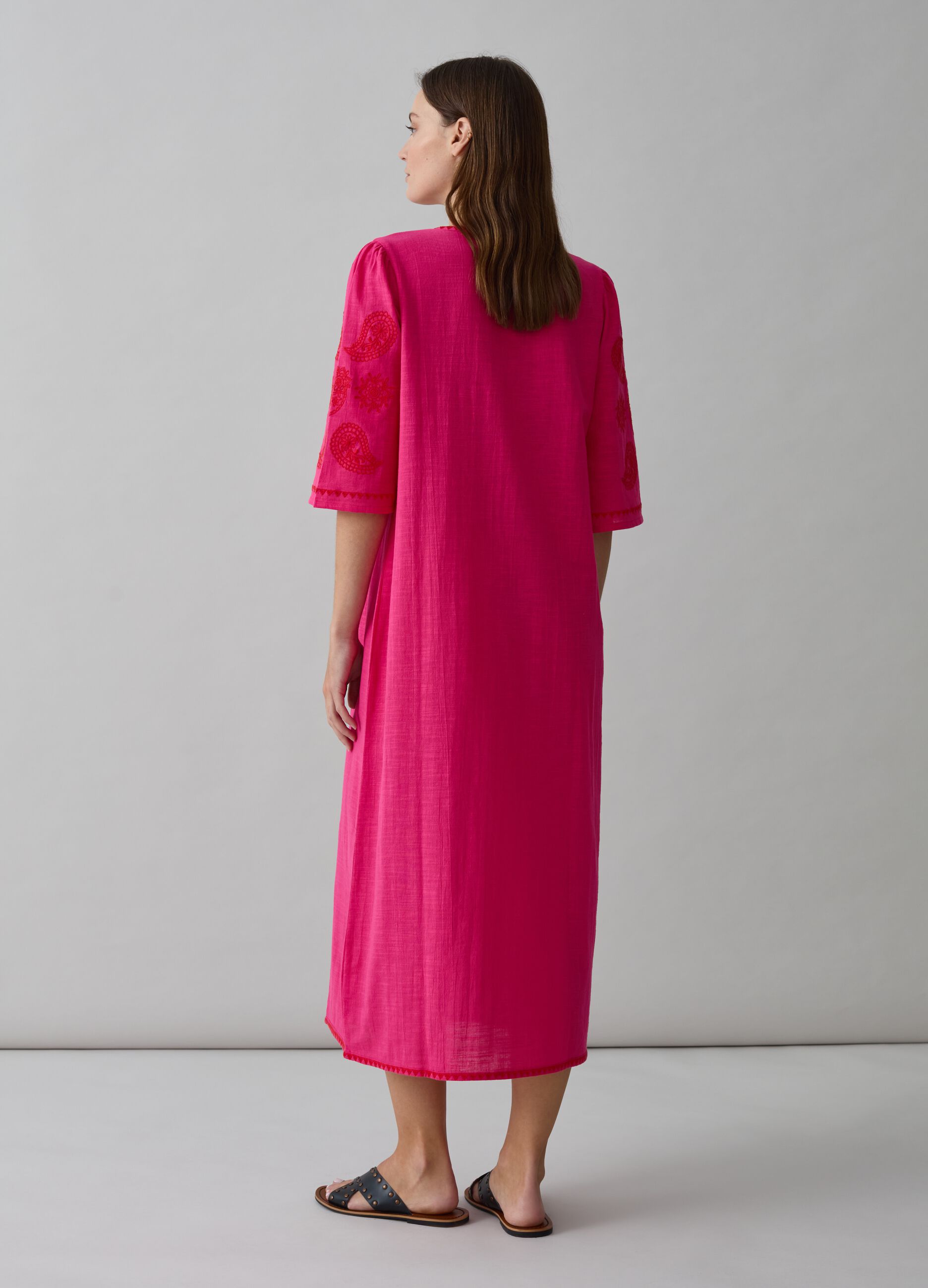 Long beach cover-up kaftan with paisley embroidery