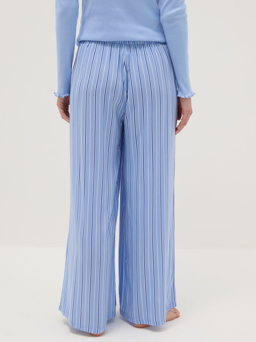Blue striped pure viscose pajama trousers in regular fit_2