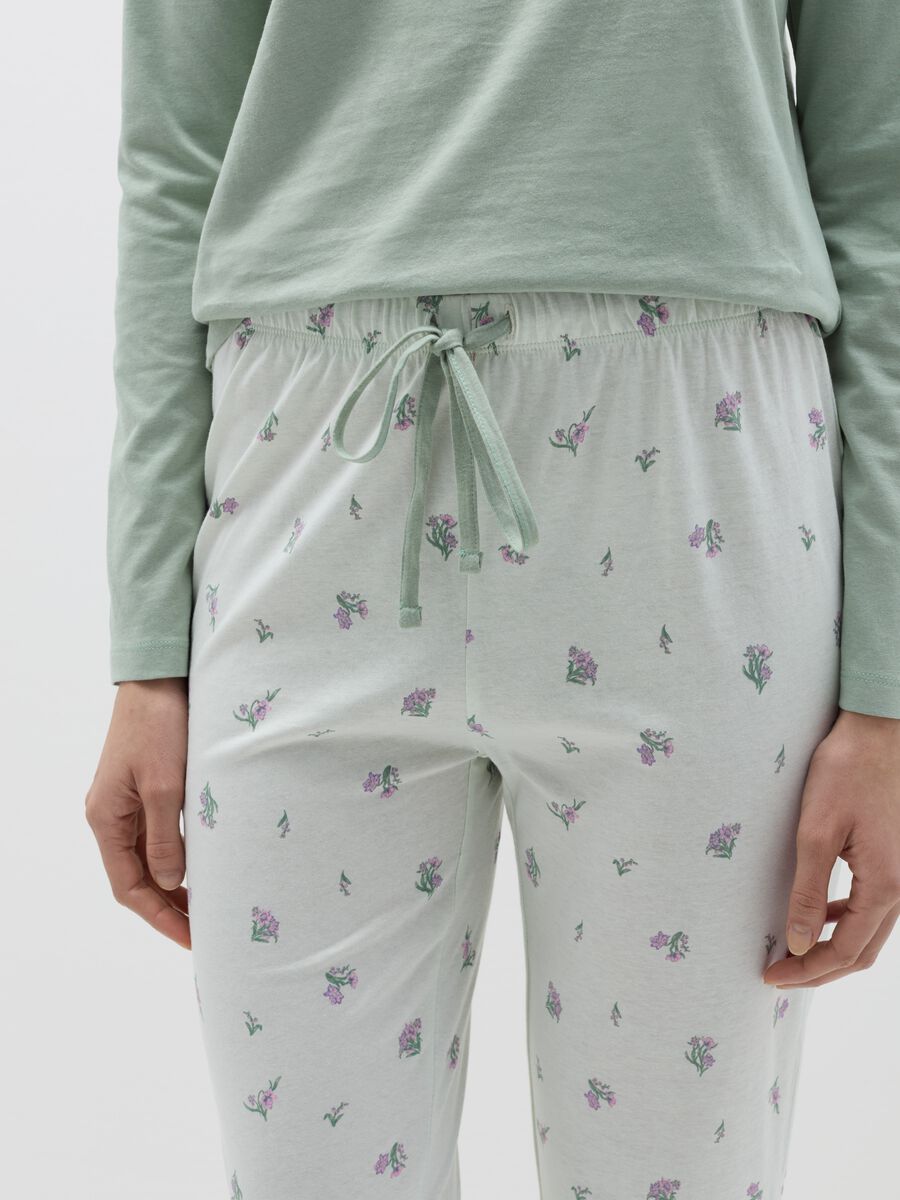 Long pyjamas with small flowers print_2