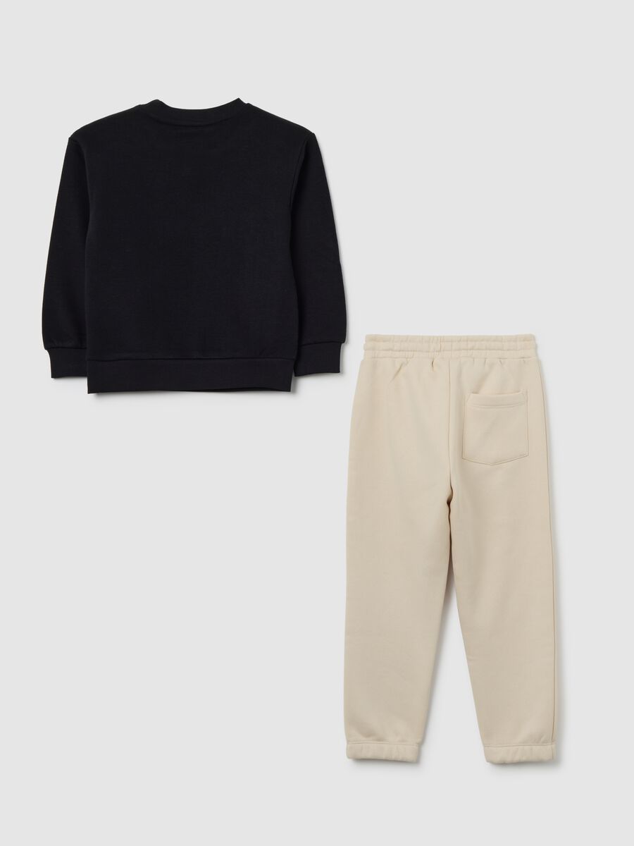 Black Sweatshirt and Beige Trousers Set_1