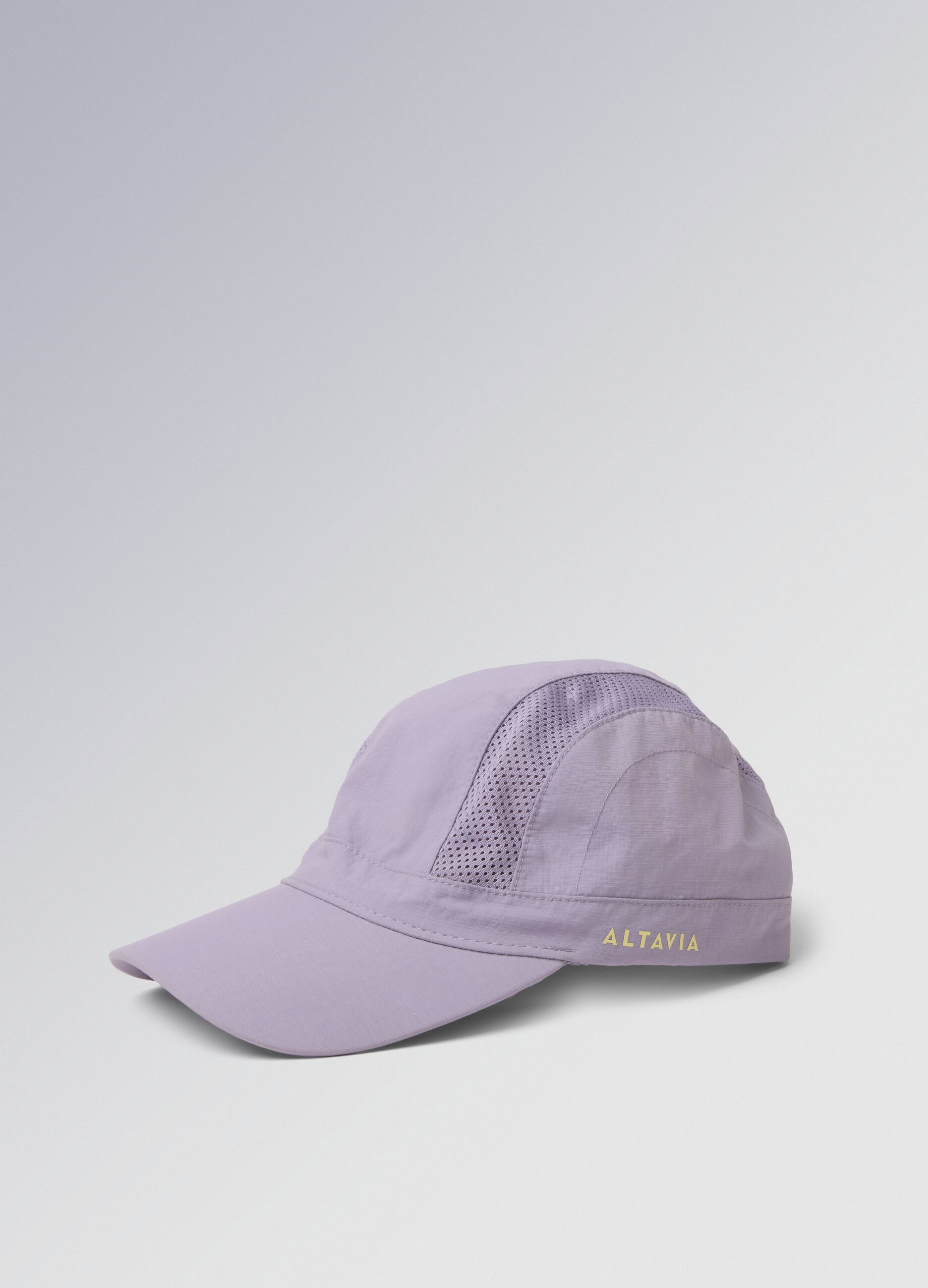 Running cap with breathable inserts ALTAVIA WITH DEBORAH COMPAGNONI