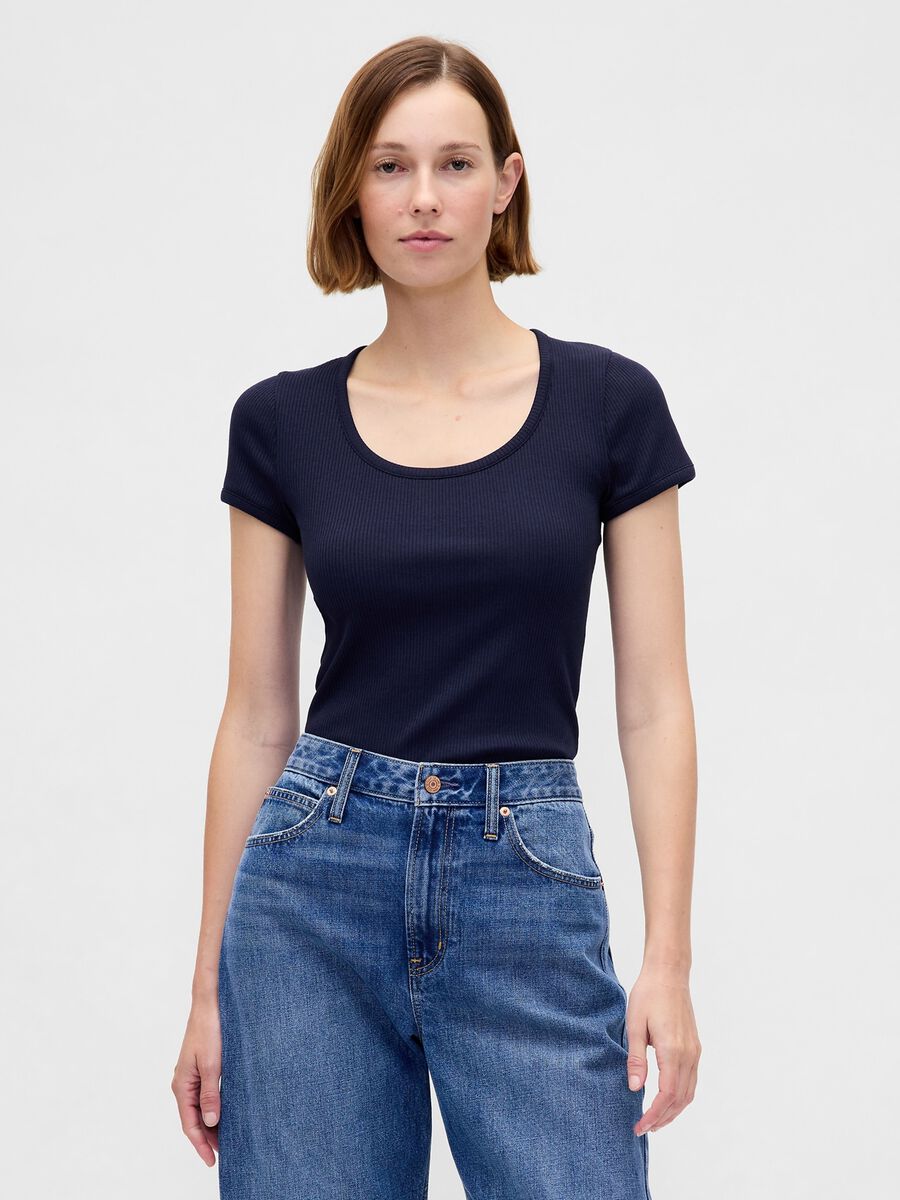 T-shirt blu a maniche corte_0