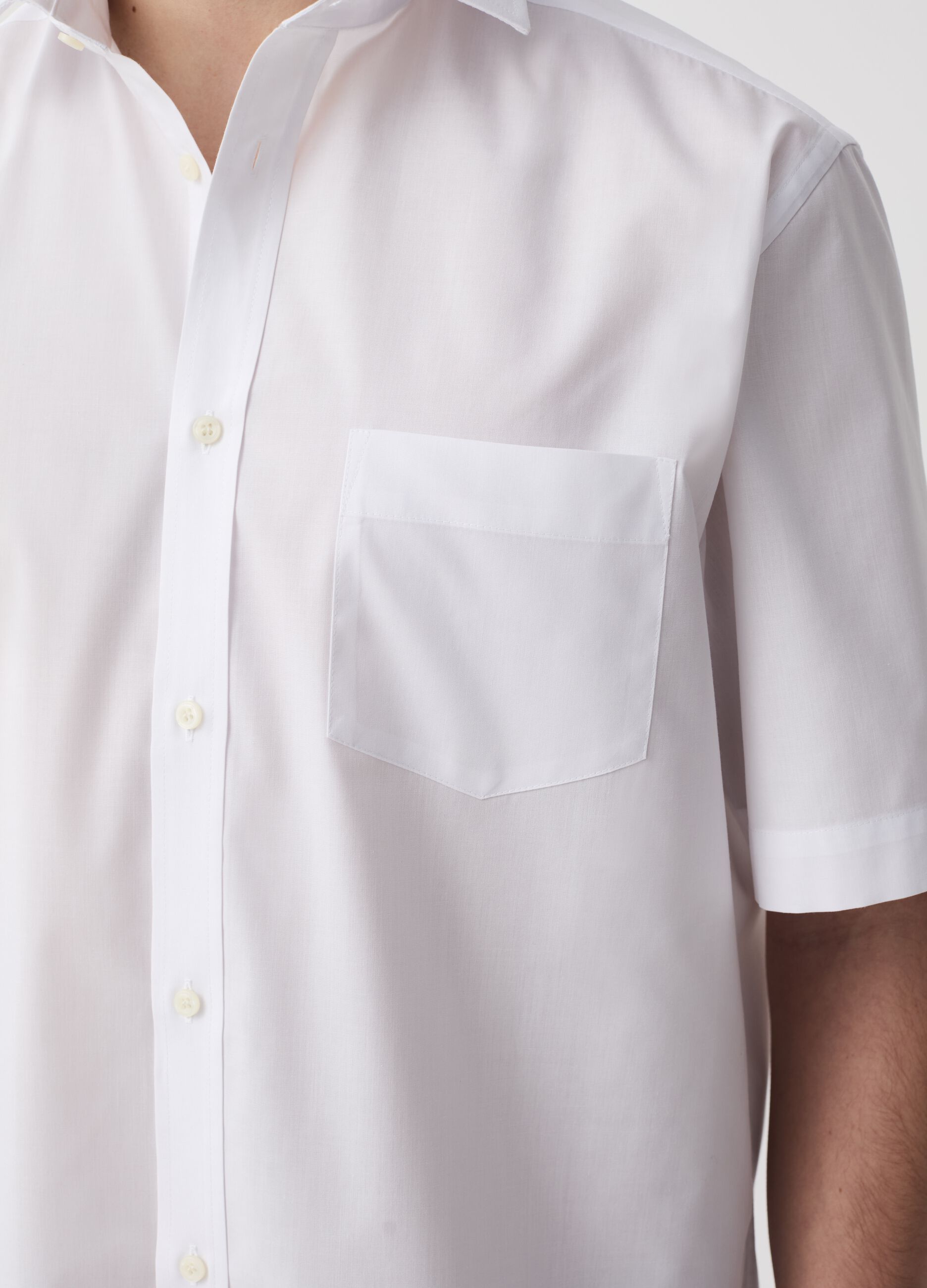 Camicia a maniche corte regular fit con tasca
