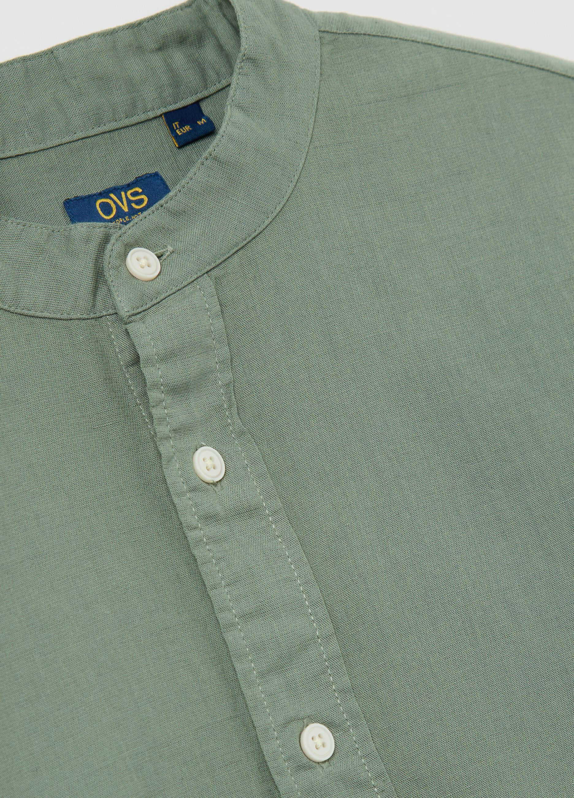 Camicia da uomo in cotone e lino verde over fit