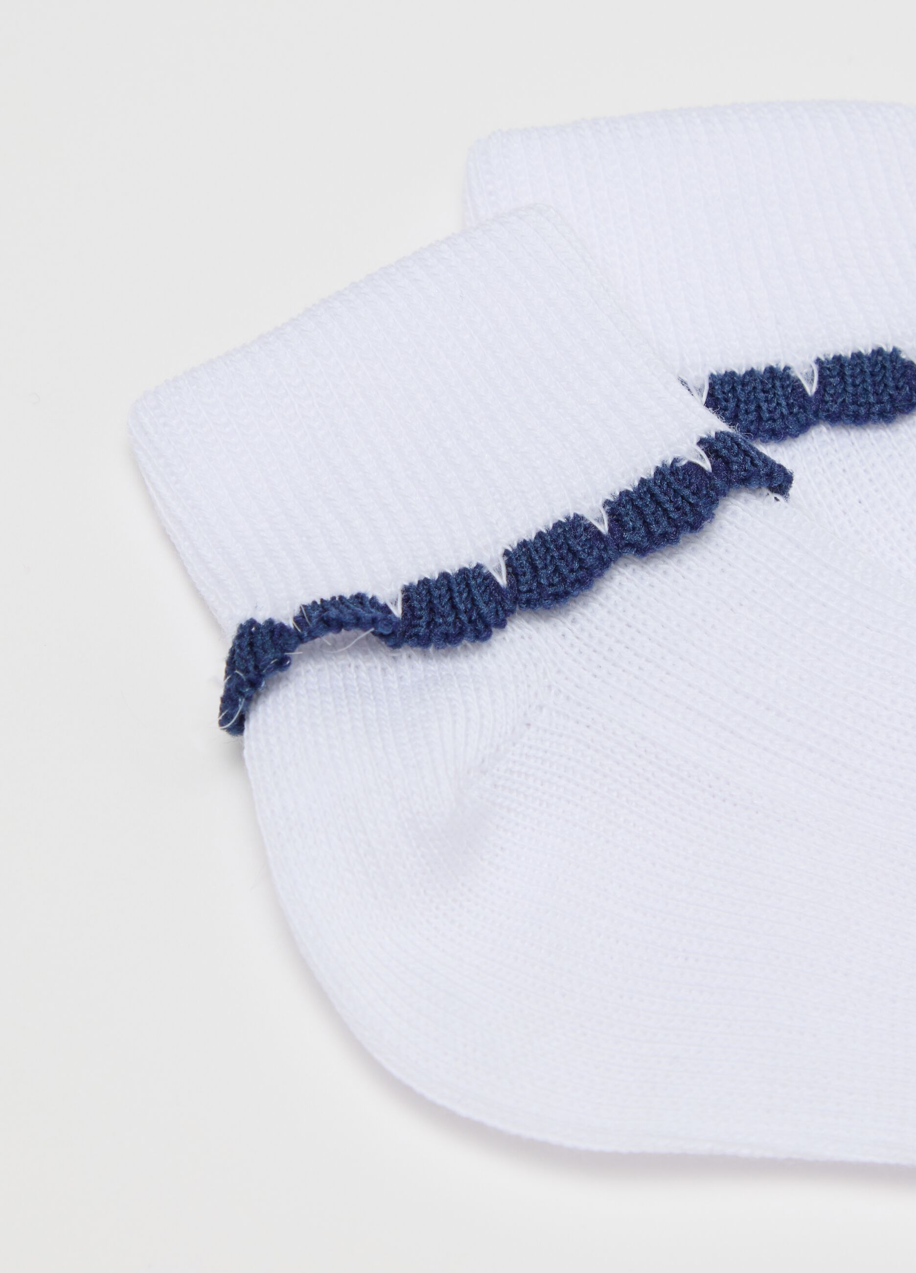 Two-pair pack short socks with fold