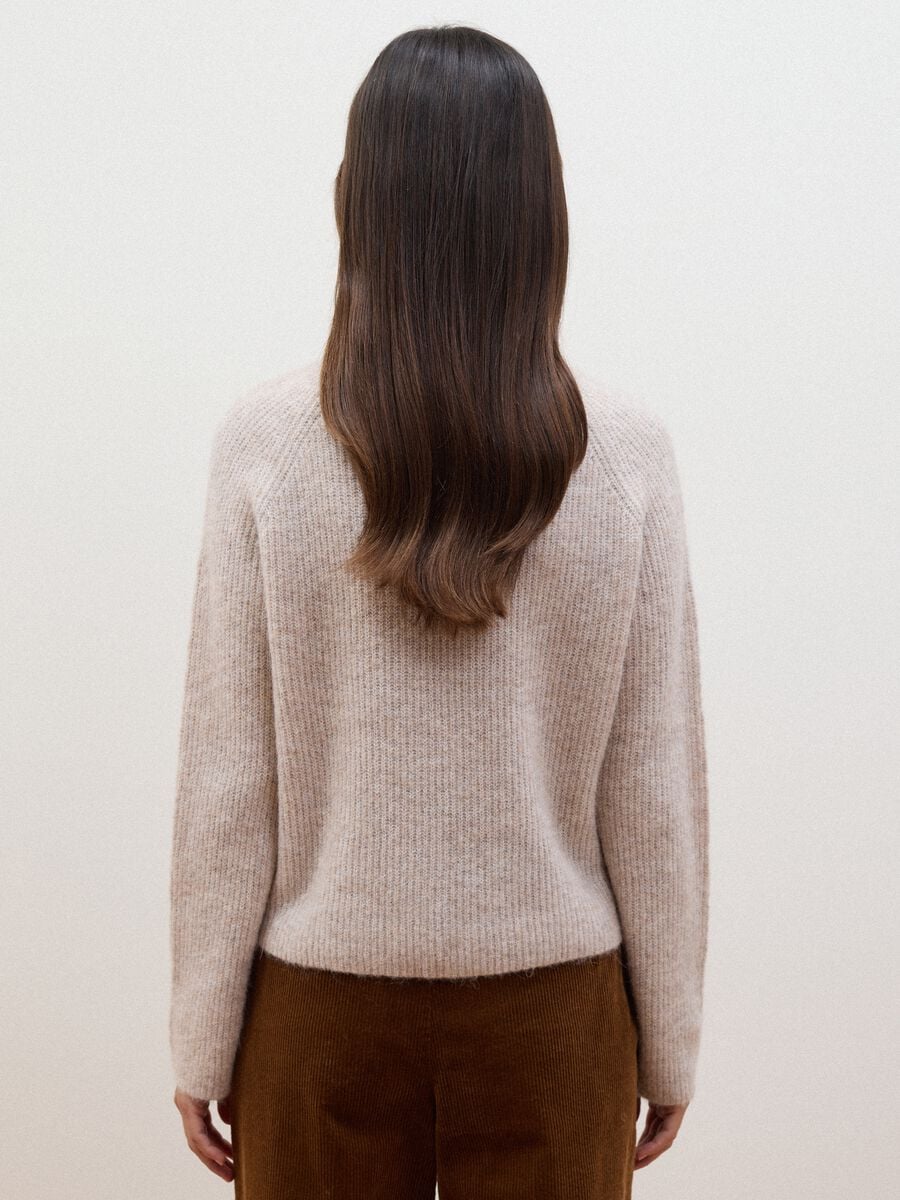 Beige stretch wool and alpaca crew-neck jumper_3