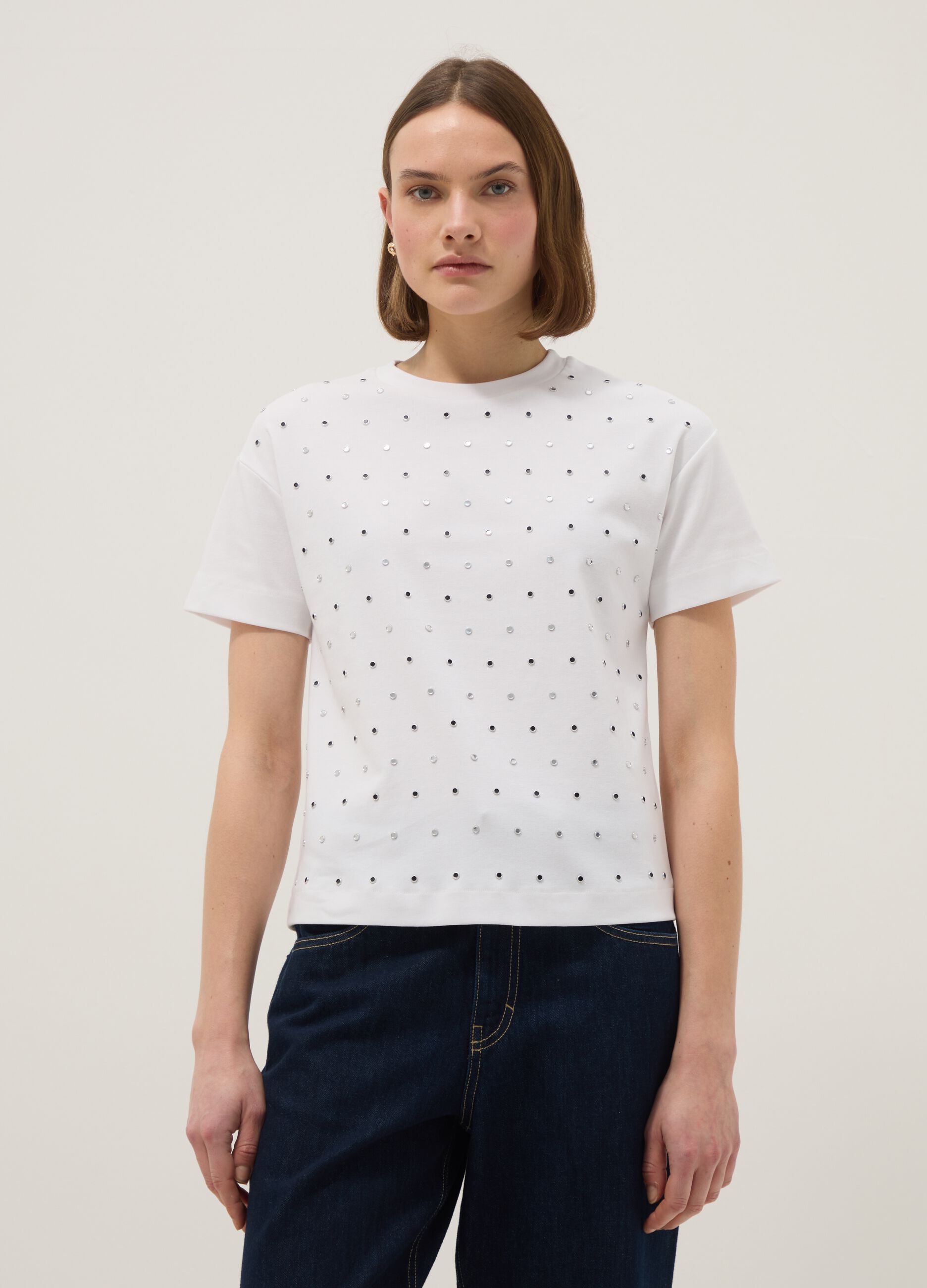 White stretch-cotton T-shirt with studs, regular fit