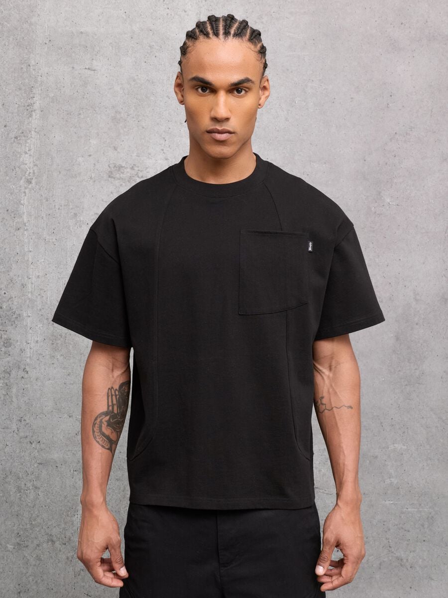 Graphic T-shirt Pocket Black_0