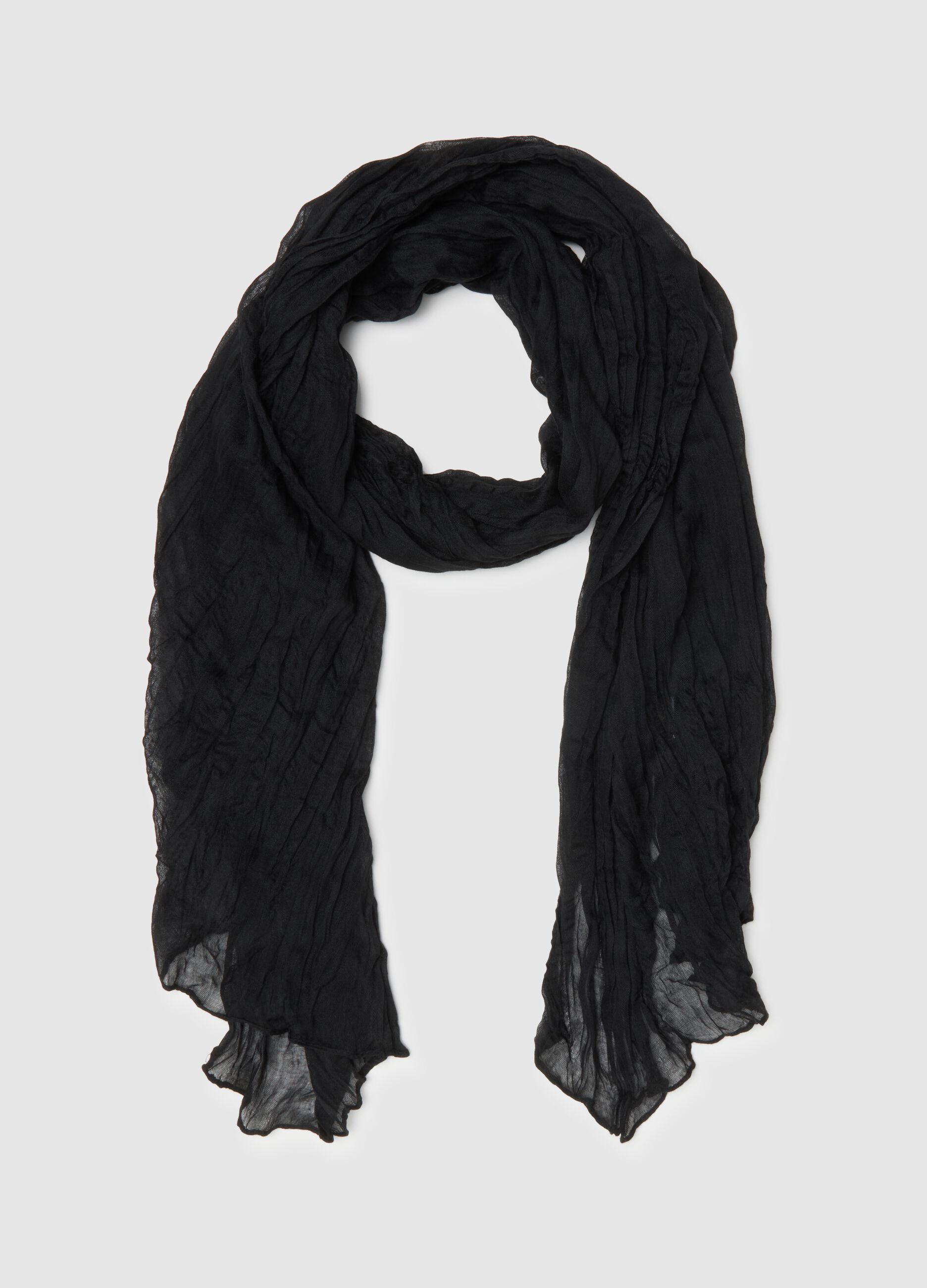 Regular fit lightweight black scarf