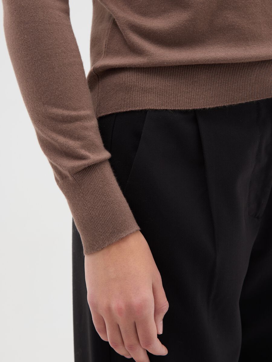 Brown ribbed high-neck sweater with regular fit_3