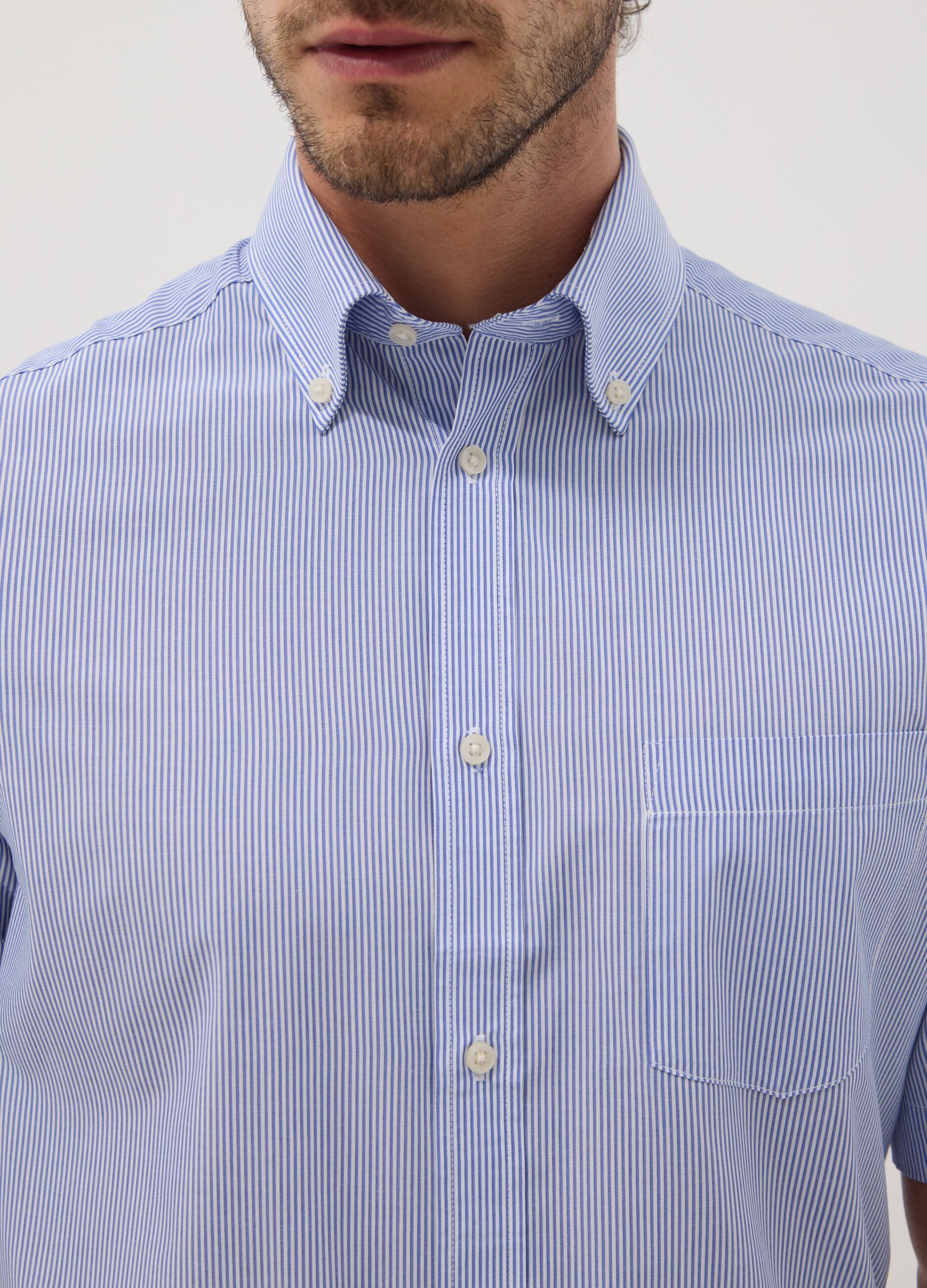 Light blue striped short-sleeve regular-fit shirt