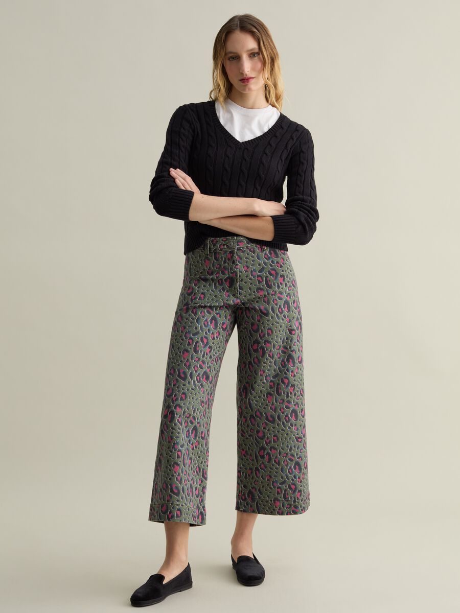 Cable-knit pullover with V neck_1