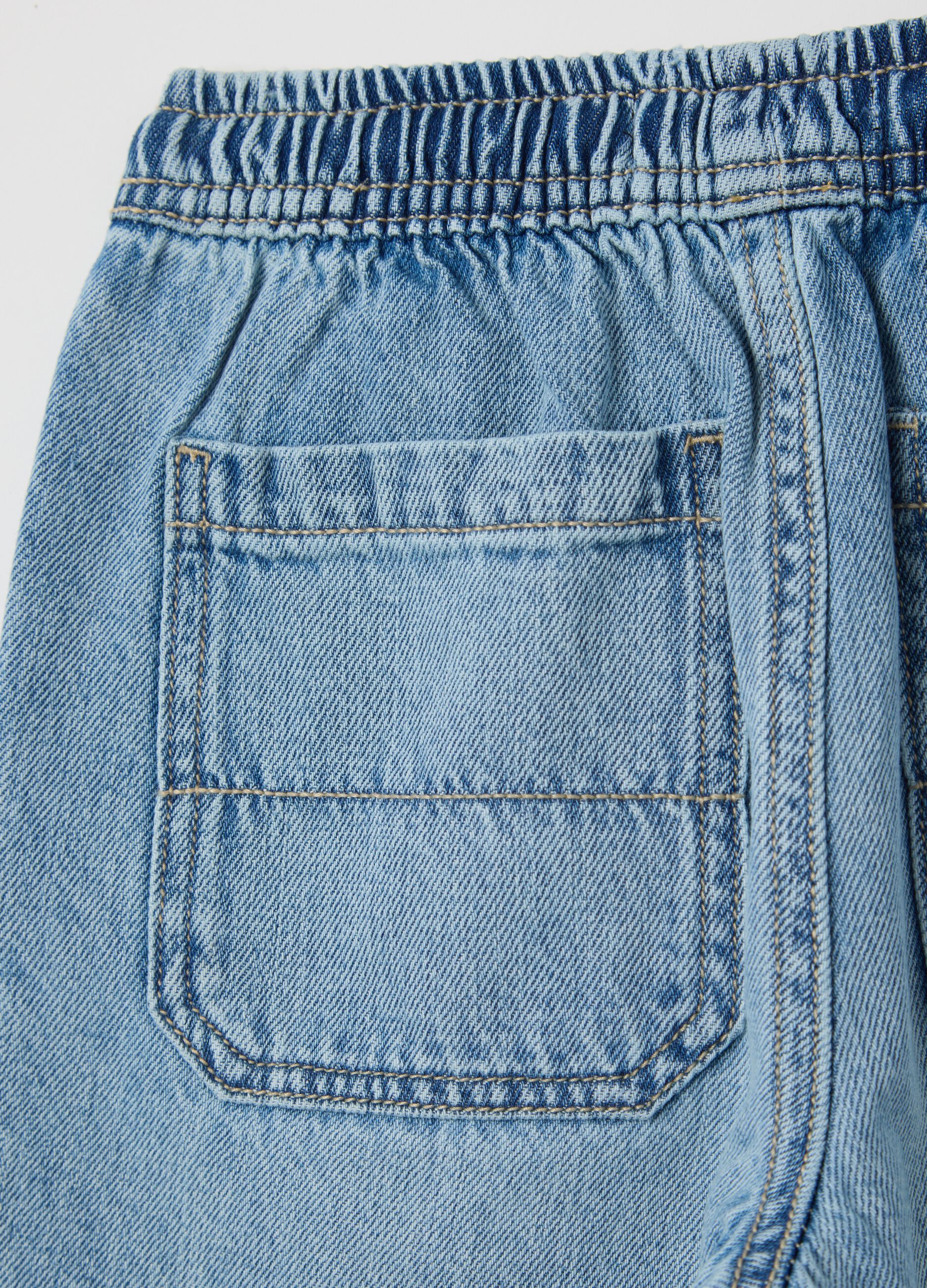 Denim Bermuda joggers with pockets and drawstring
