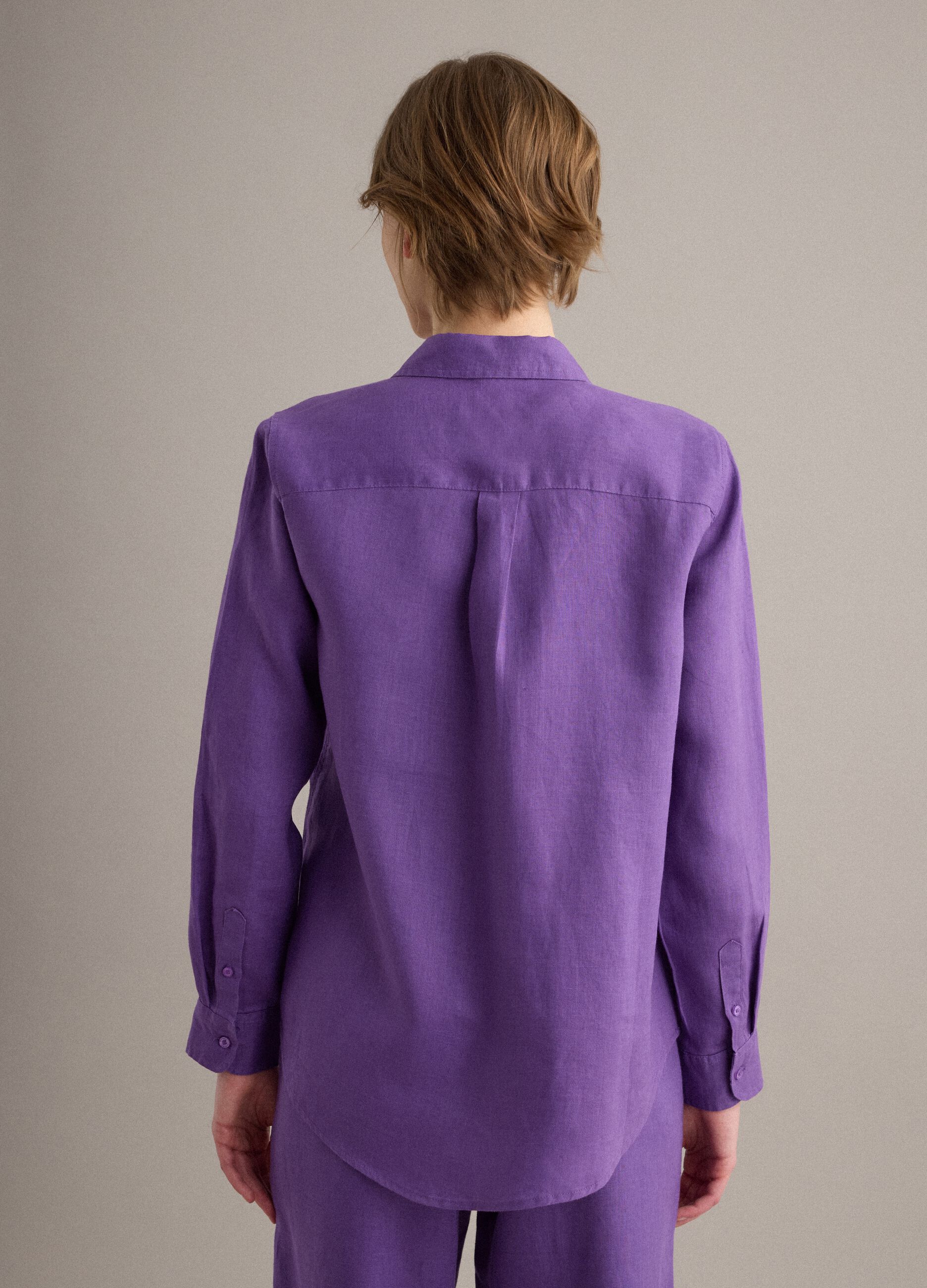 Camicia in puro lino viola regular fit