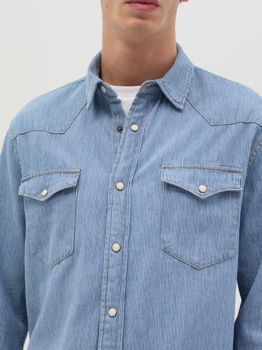 Western shirt in denim with pearl buttons_2