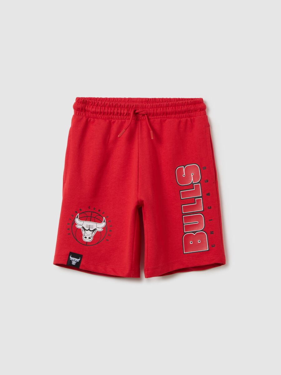 Red cotton regular fit elastic waist shorts for kids_0