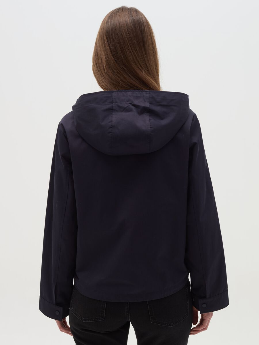 Short jacket with hood_2