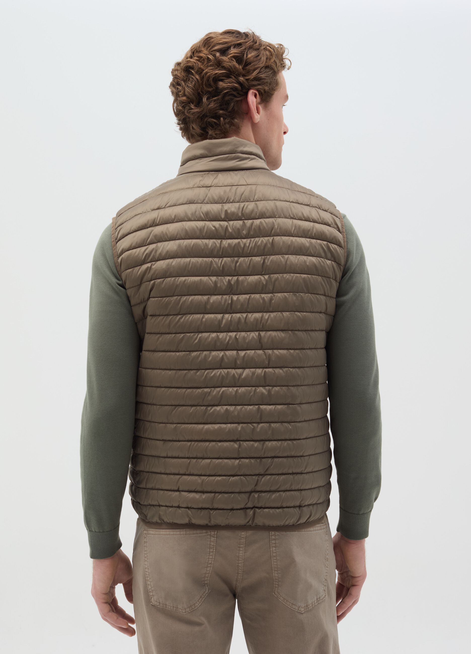 Essential full-zip ultralight gilet
