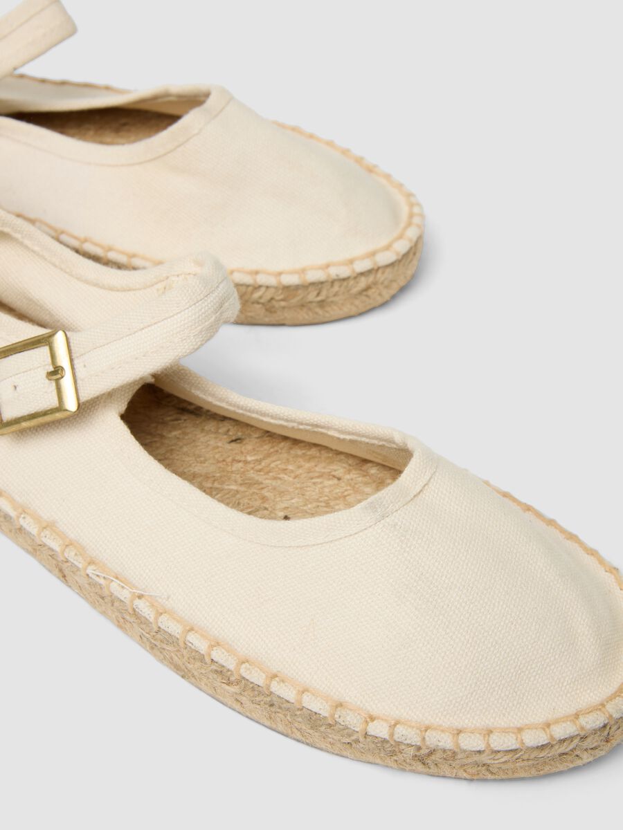 Beige espadrilles with strap and buckle_1