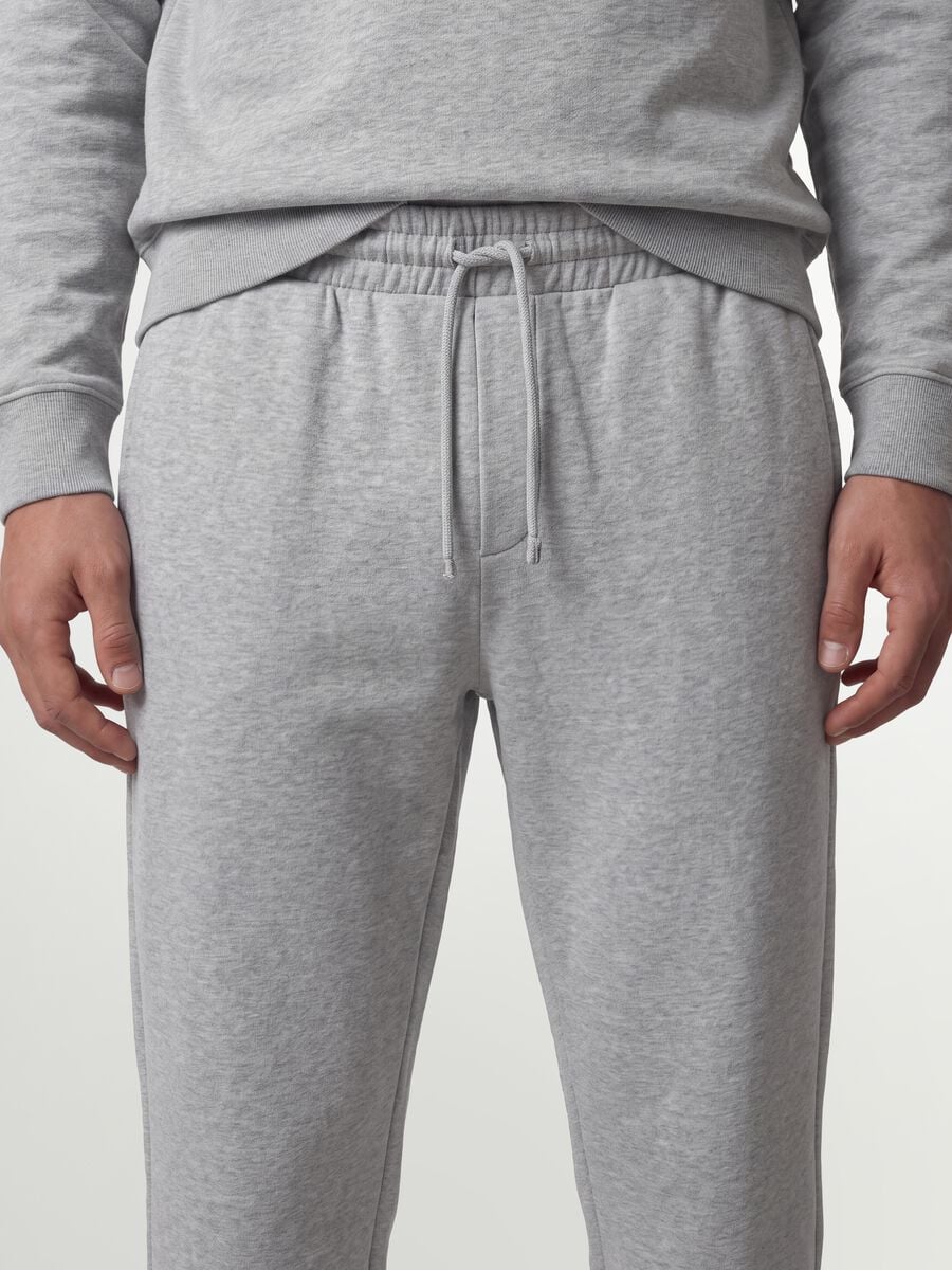 Pantaloni jogger grigi in misto cotone regular fit_2