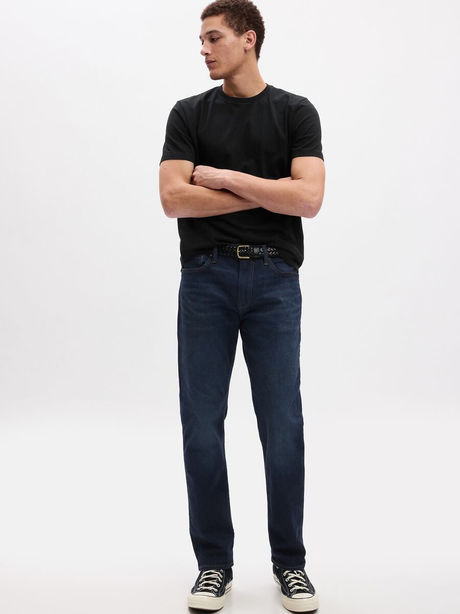 Straight-fit jeans with mid-rise waist_0