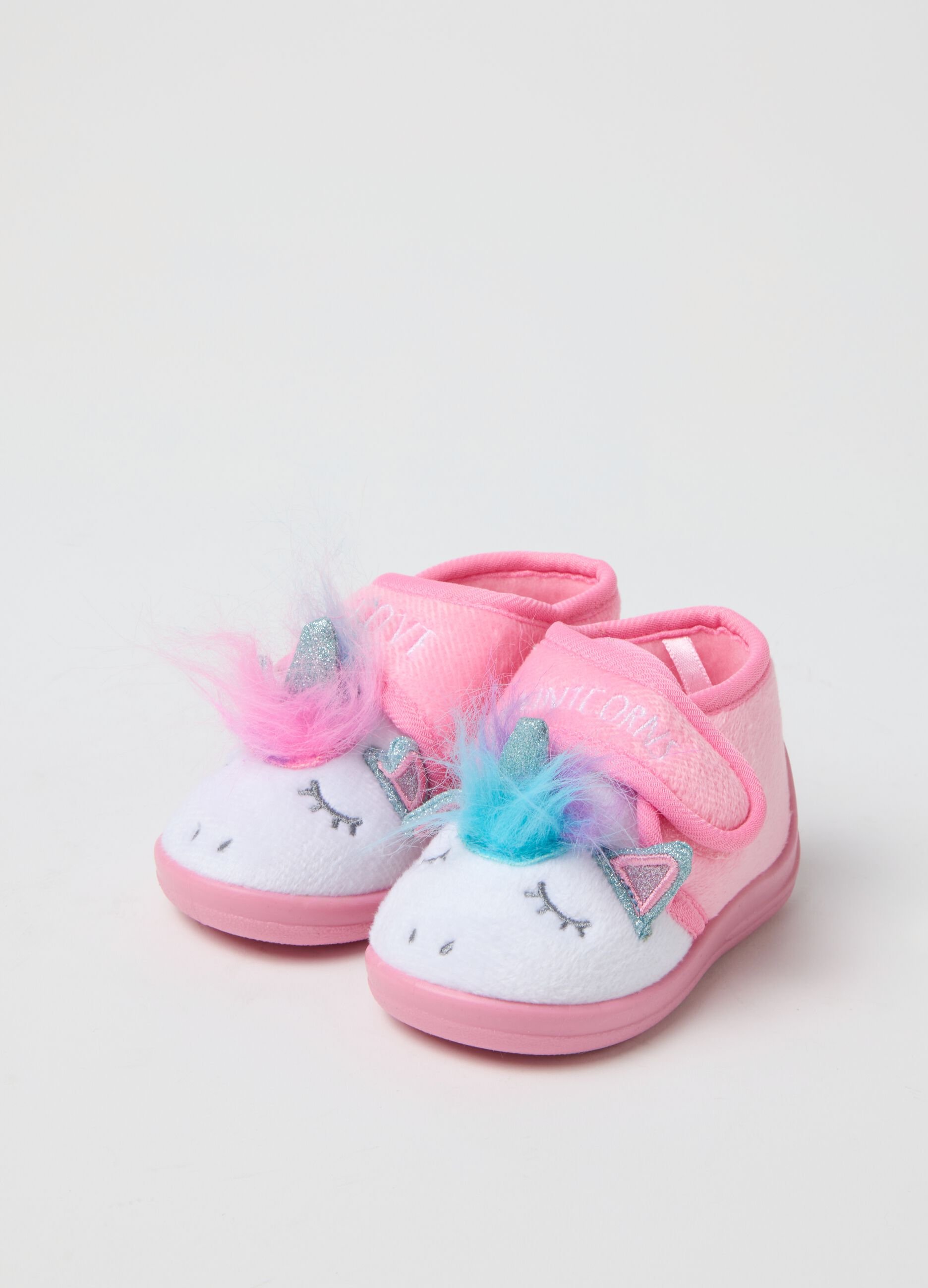 White and pink baby girl shoes