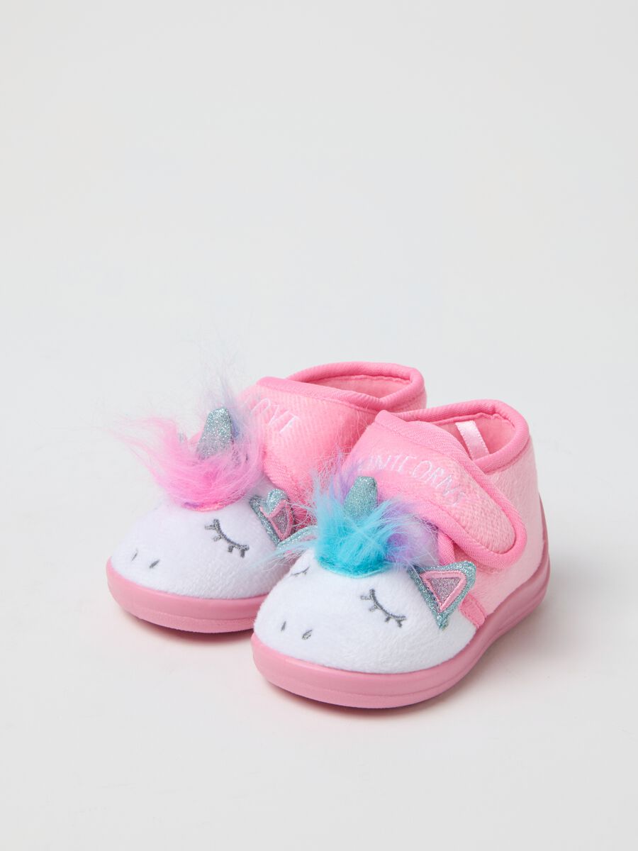 White and pink baby girl shoes_0