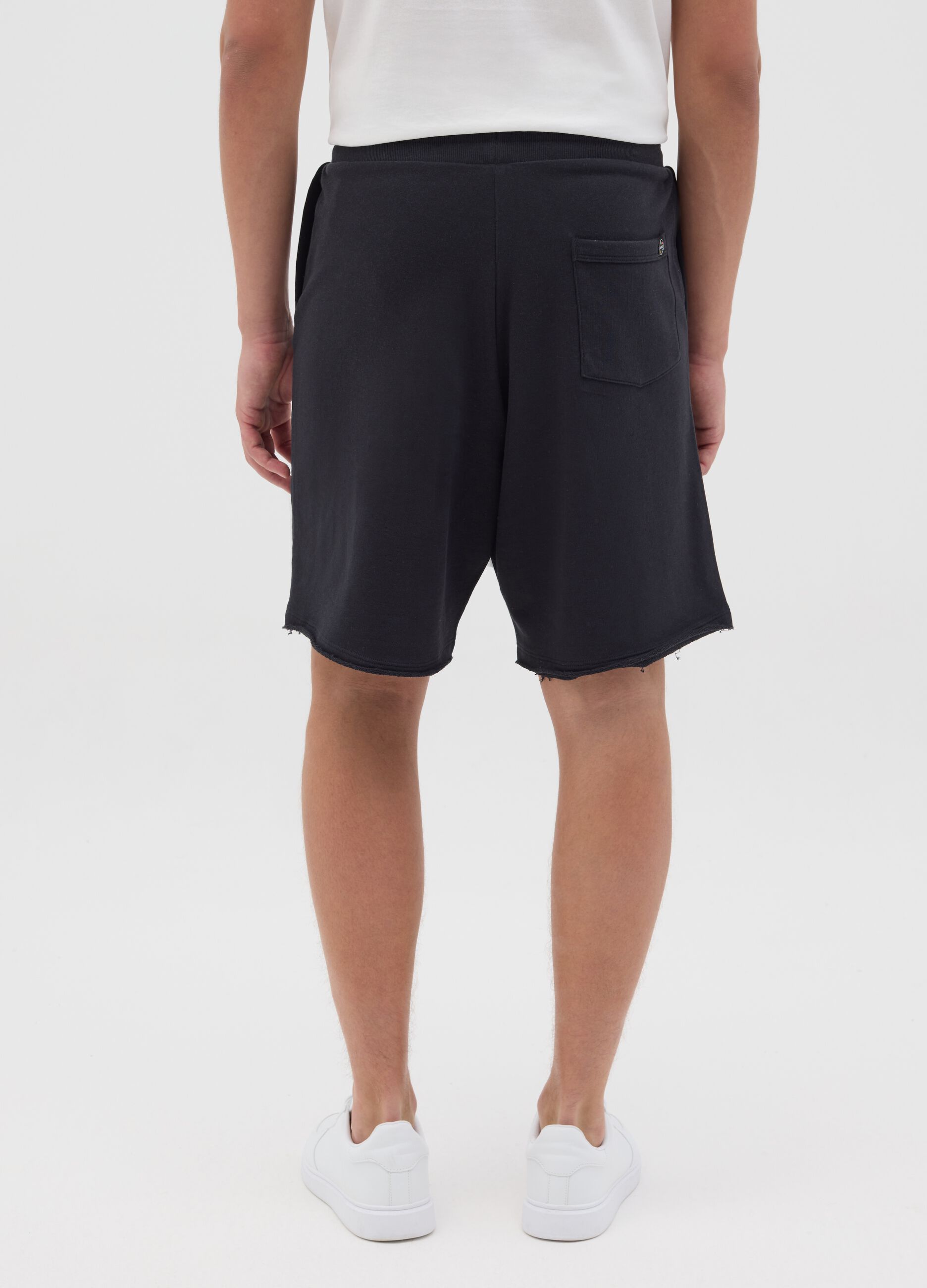 Black relaxed fit cotton Maui shorts