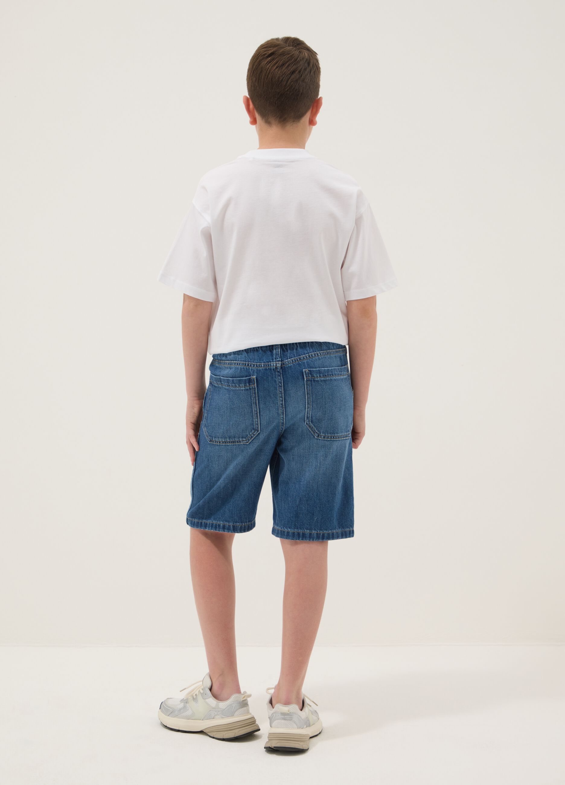 Boys&rsquo; blue denim cotton-blend straight-fit shorts with pockets