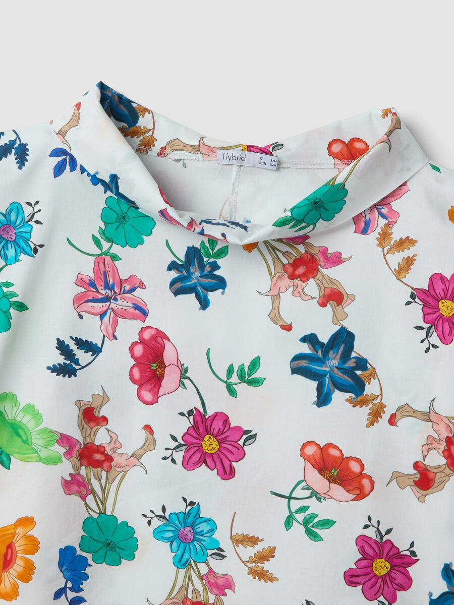 White stretch cotton top with floral print, regular fit_1