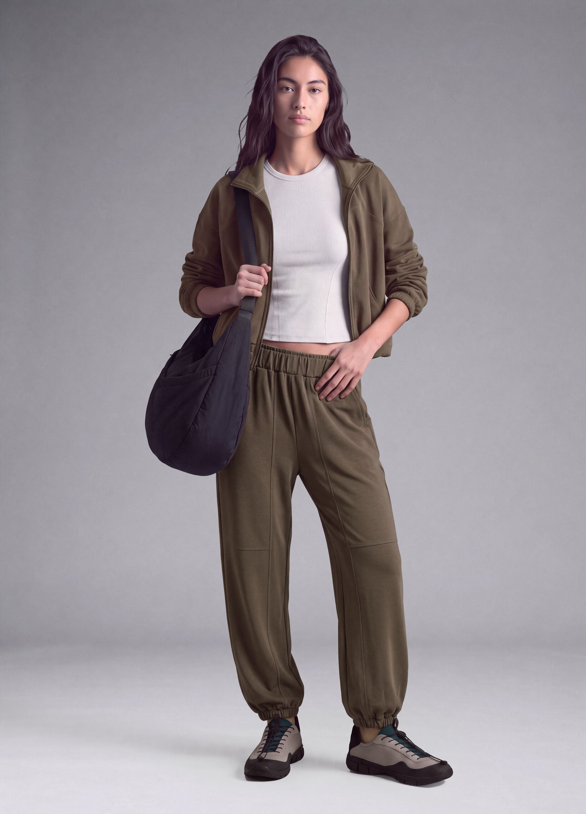 Pantaloni sportivi verdi in viscosa elasticizzato