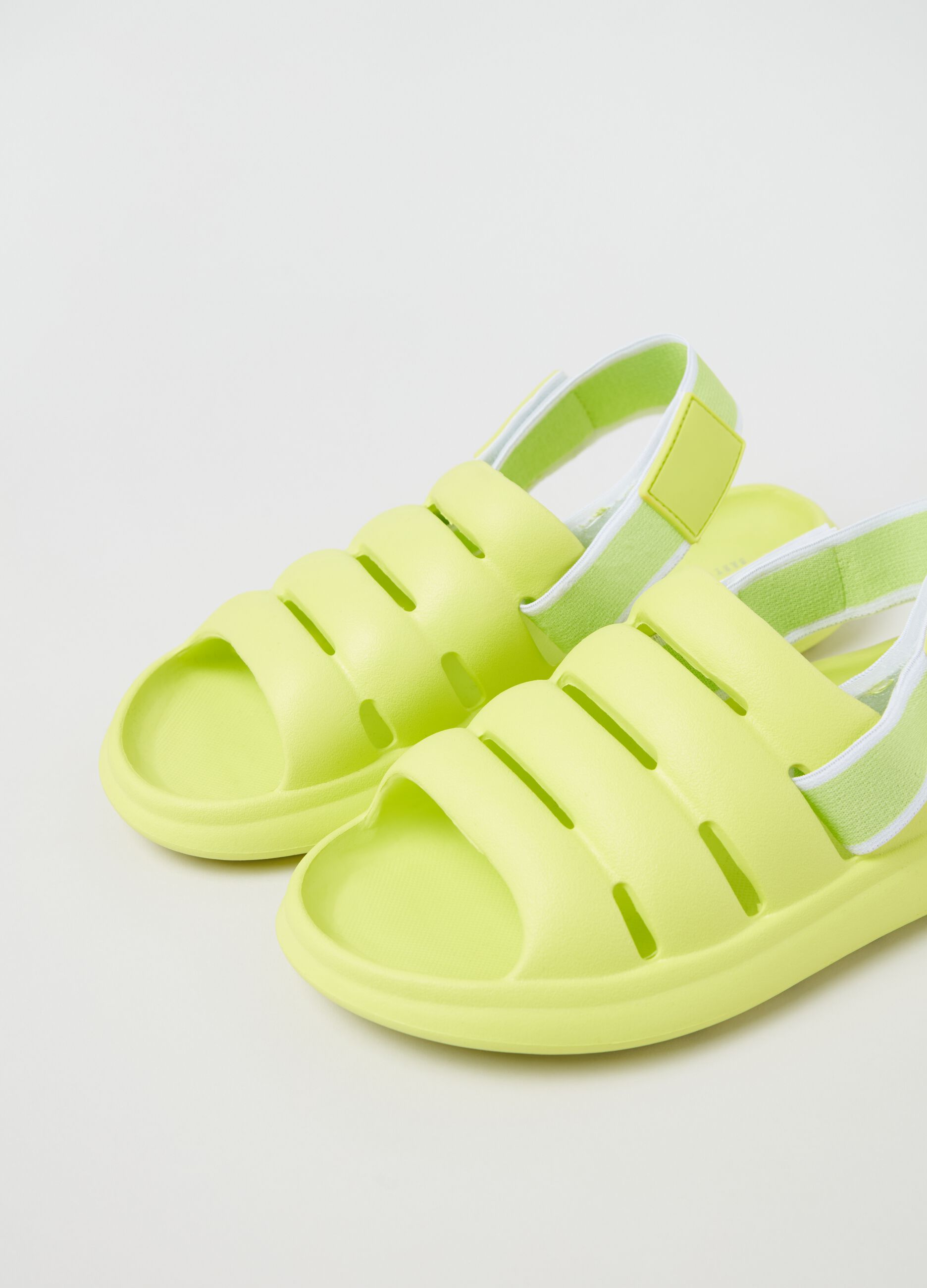 Sandali con fascia traforata Baby Angel_1