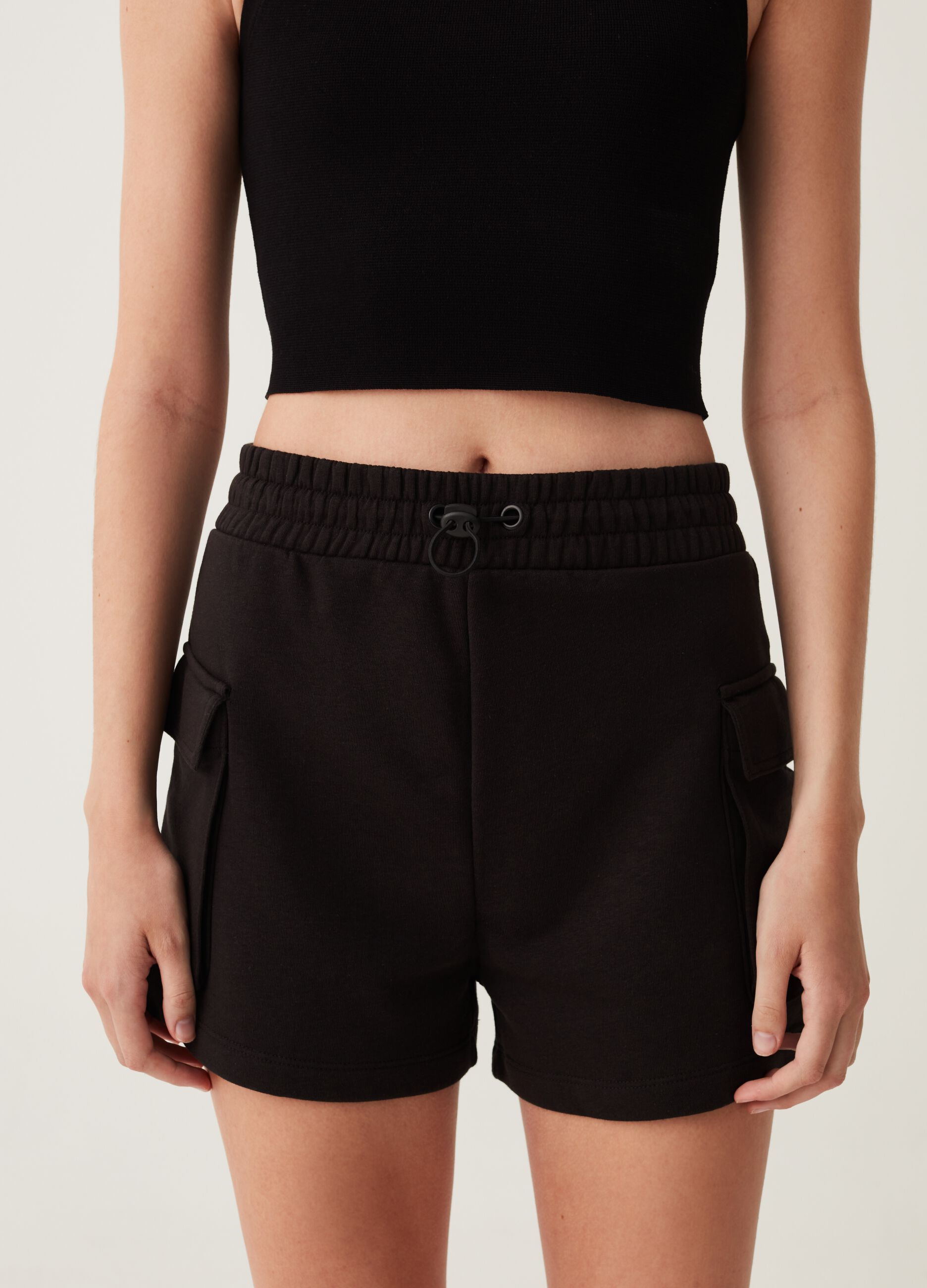 Shorts cargo in felpa