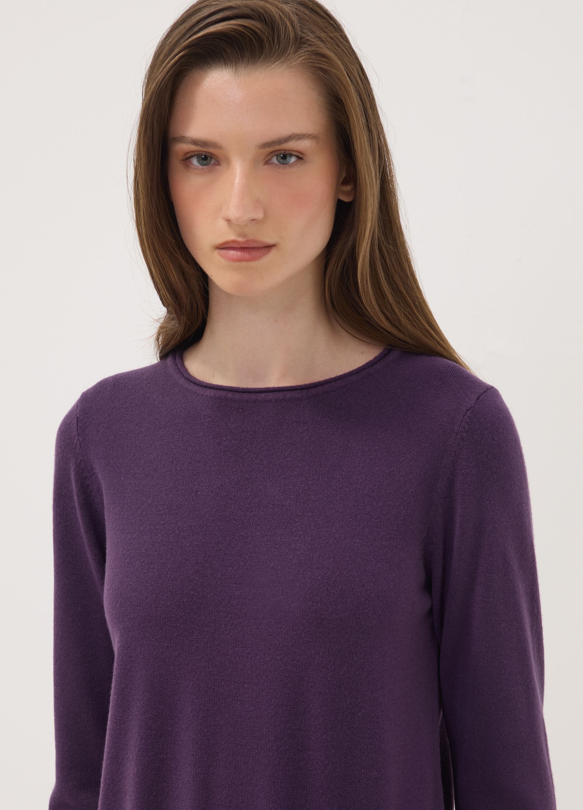 Dark purple fitted crew-neck long-sleeve top