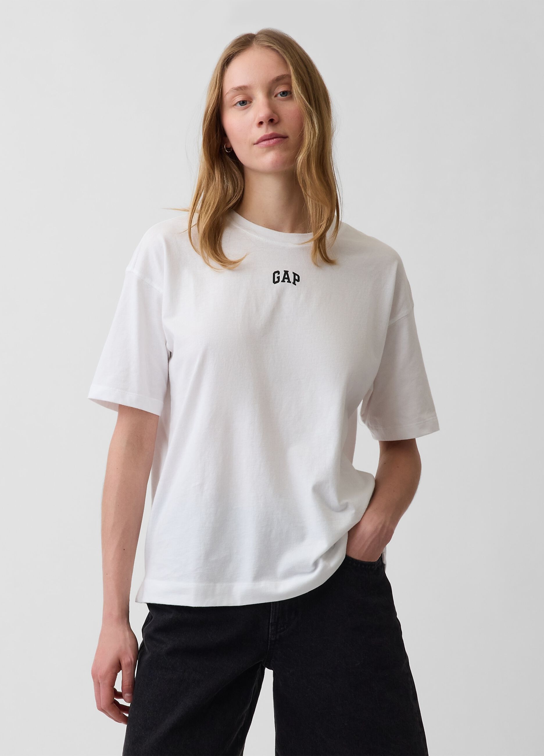Short-sleeve T-shirt in 100% cotton