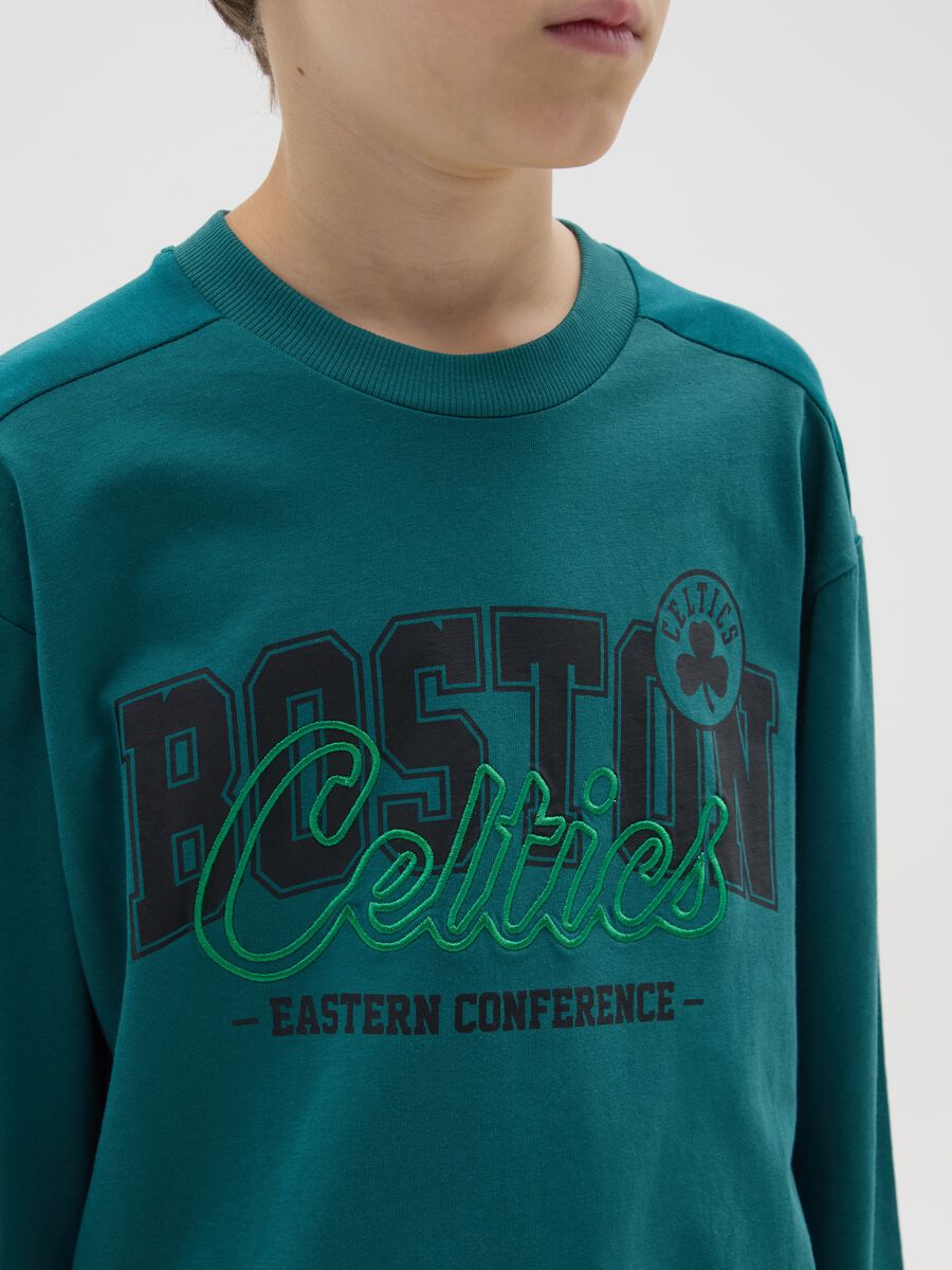 Boy's green pure cotton regular fit jumper with round neck_2