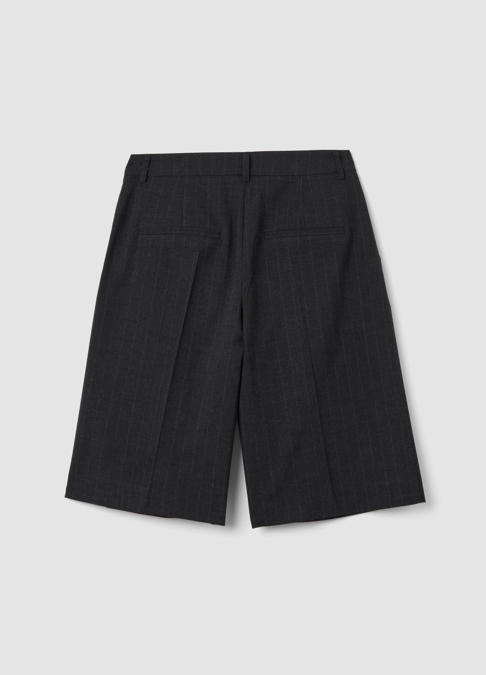 Grey wide-leg stretch viscose Bermuda shorts