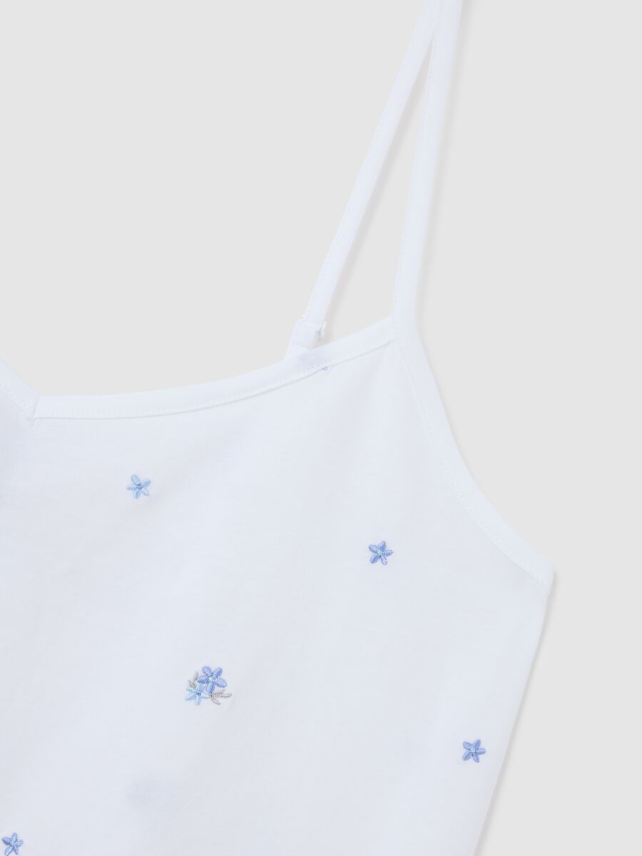 Women's dress in pure white cotton with flowers_5
