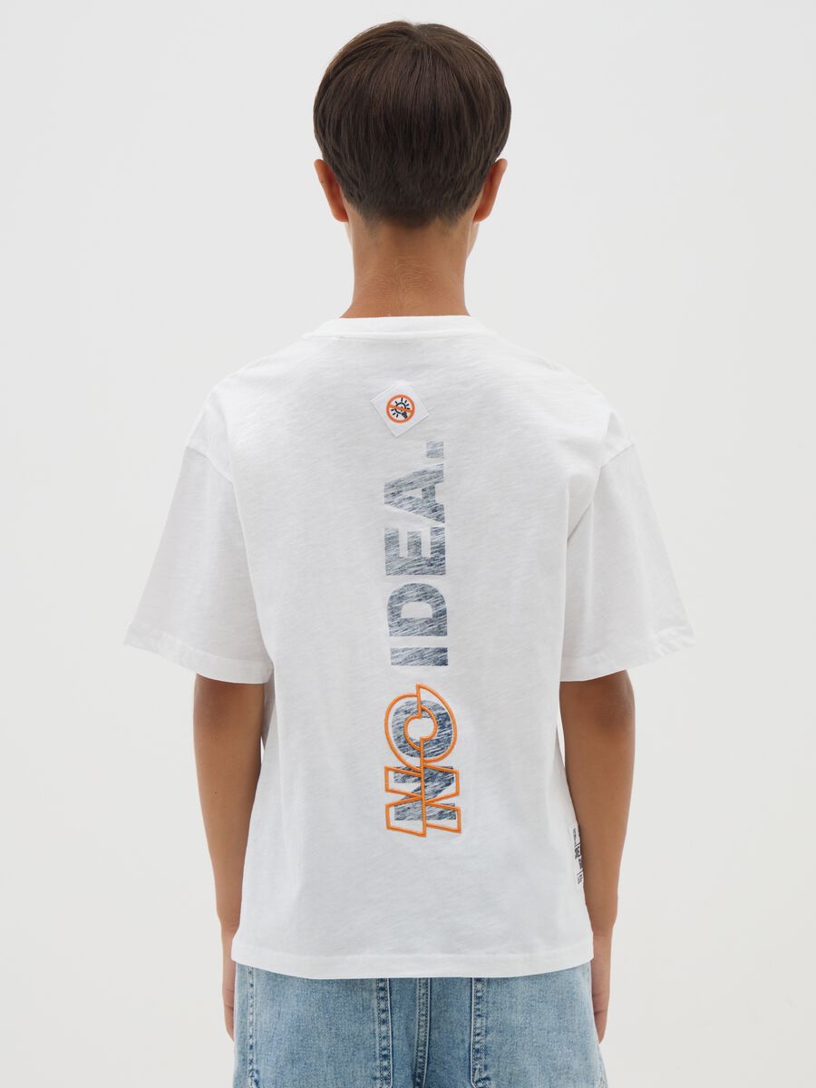 White oversized pure cotton t-shirt for boys_2