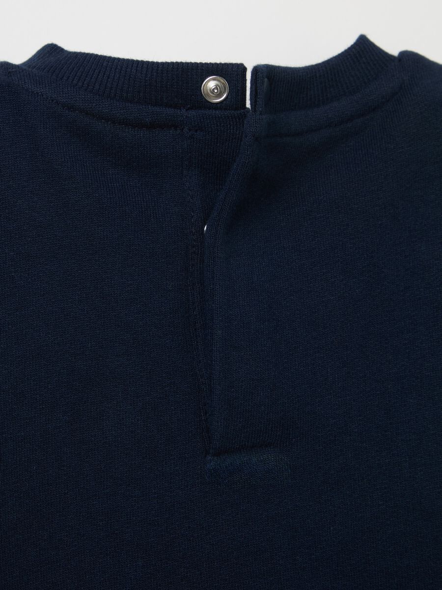 Sweatshirt with "Merry Little Friend" embroidery_3