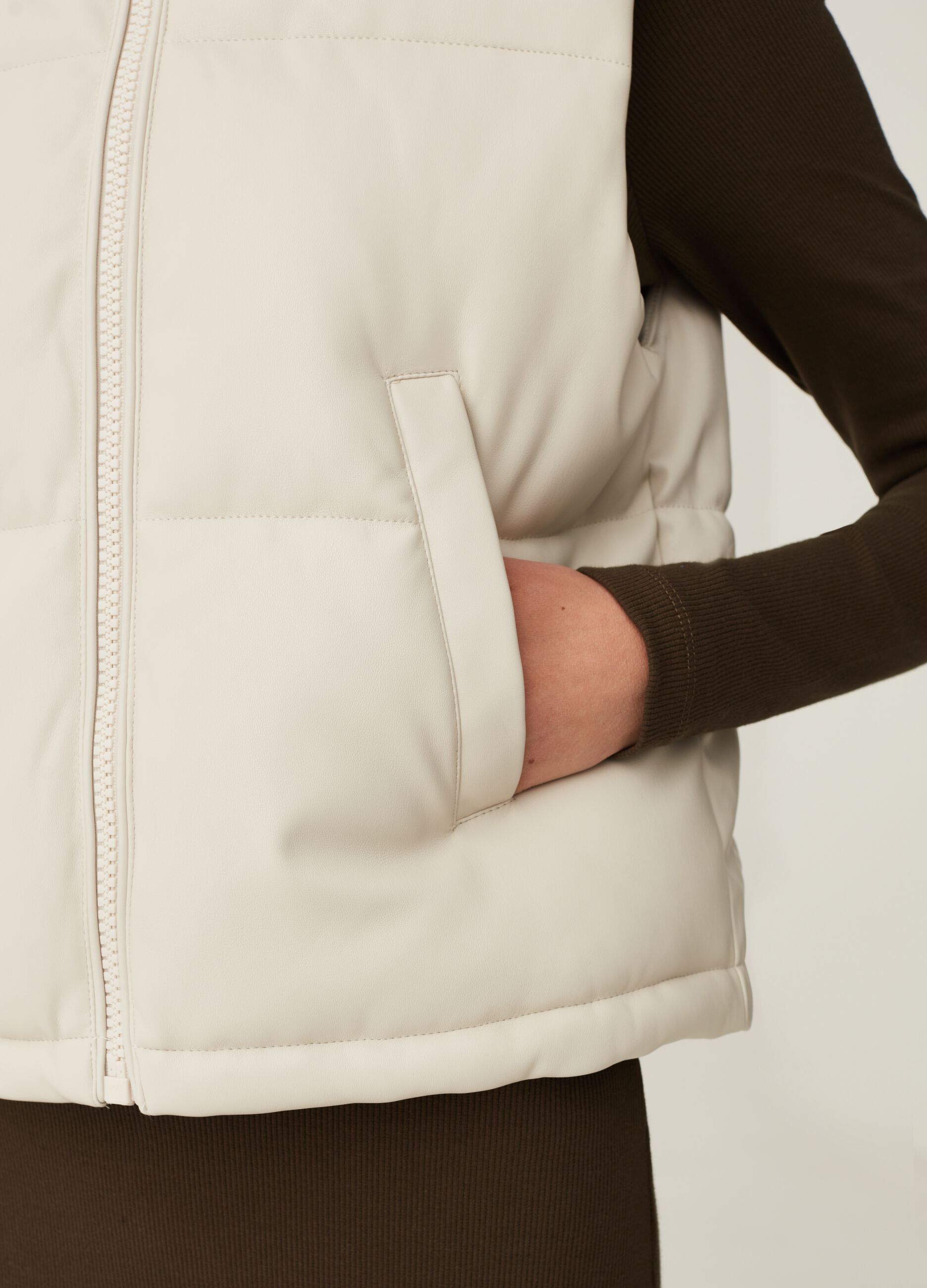 Gilet full-zip trapuntato effetto lucido_1