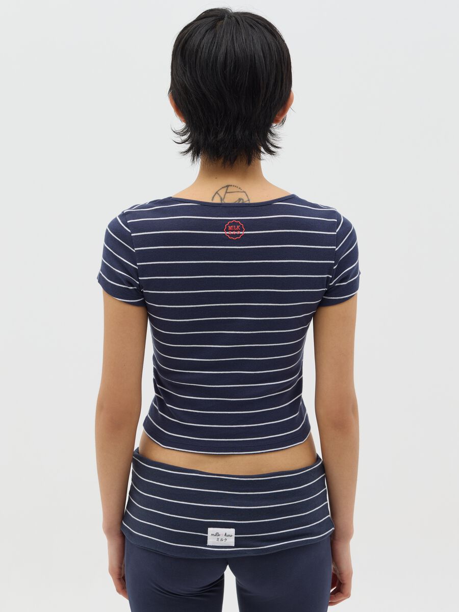 Fitted T-shirt with white and blue stripes in cotton_3