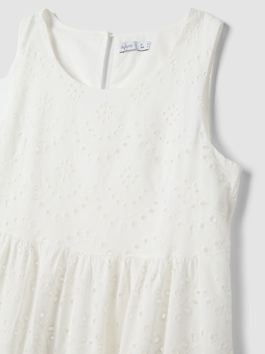 White sleeveless pure cotton broderie dress, regular fit_5